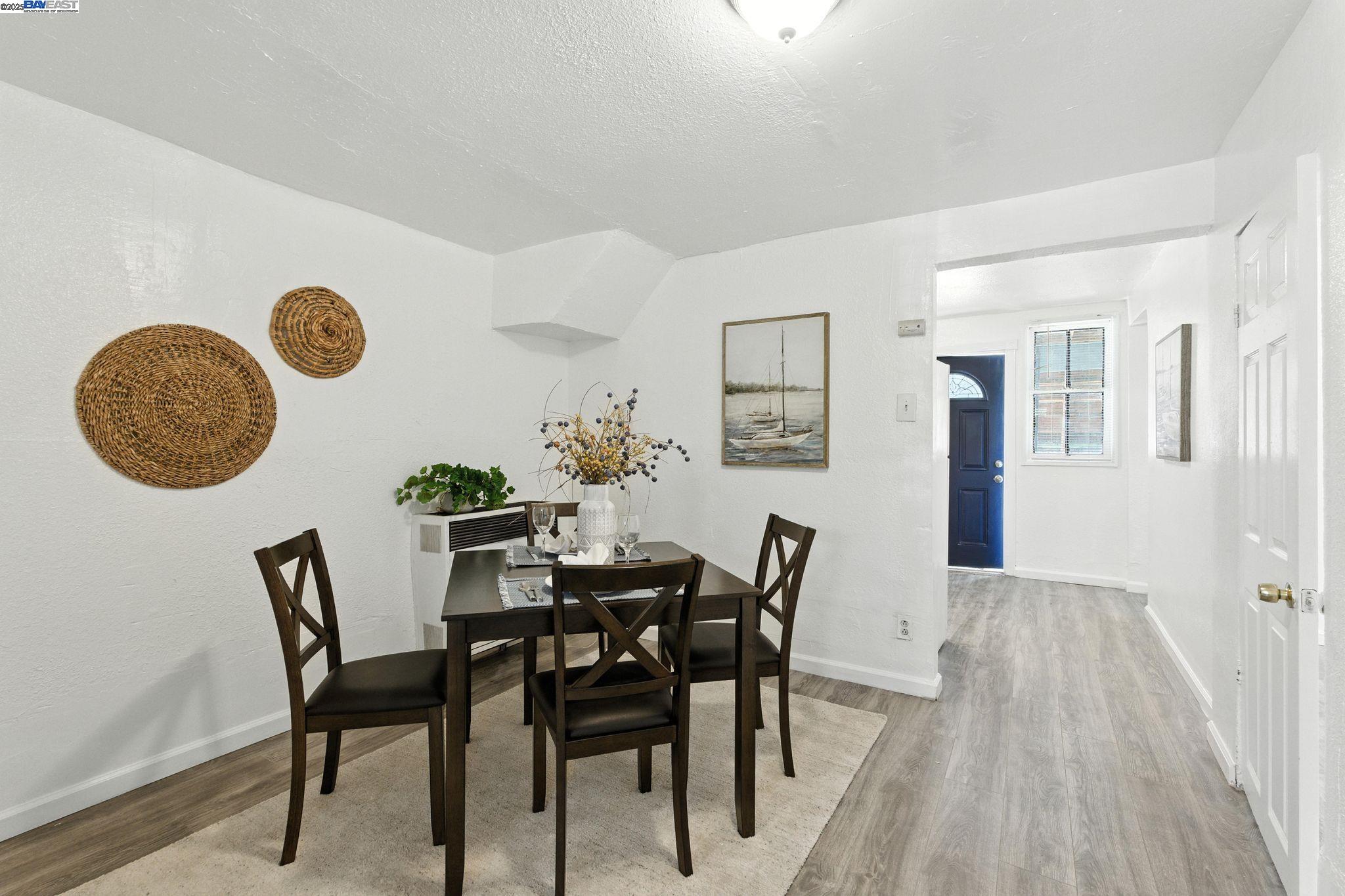 Detail Gallery Image 8 of 34 For 840 Oak St, Alameda,  CA 94501 - – Beds | – Baths