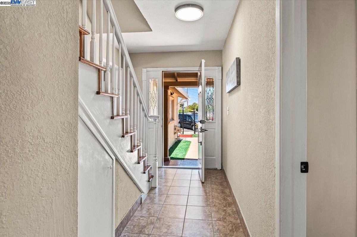 Detail Gallery Image 17 of 41 For 28399 Cubberley Ct, Hayward,  CA 94545 - 4 Beds | 2 Baths