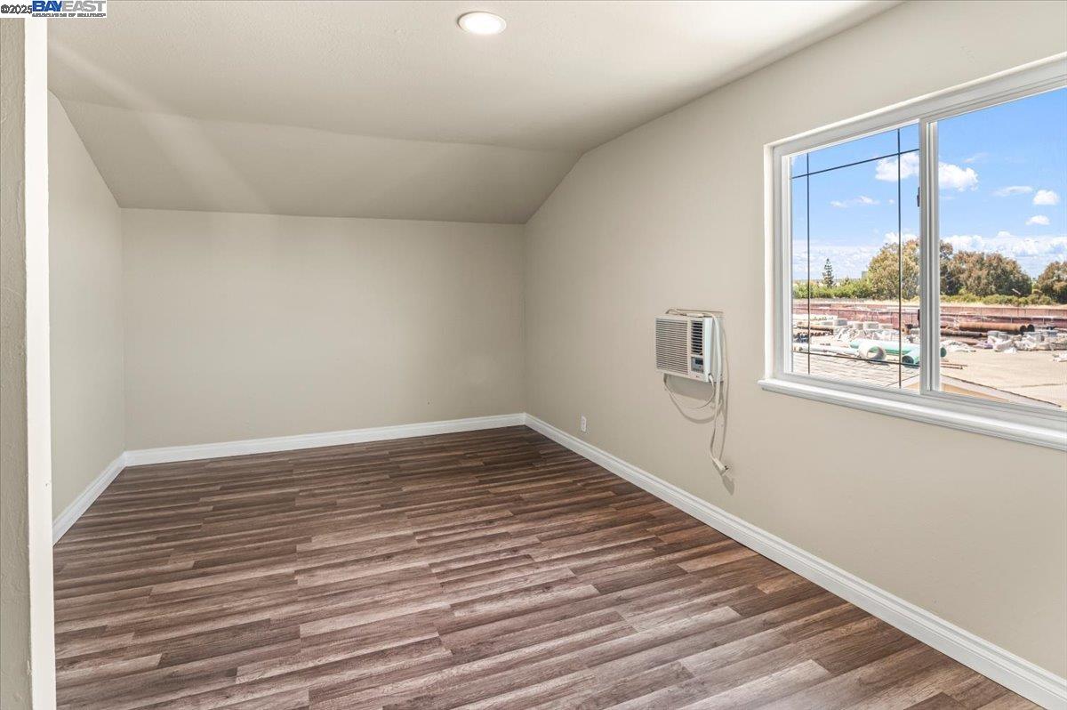 Detail Gallery Image 25 of 41 For 28399 Cubberley Ct, Hayward,  CA 94545 - 4 Beds | 2 Baths