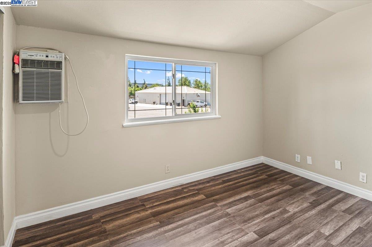 Detail Gallery Image 27 of 41 For 28399 Cubberley Ct, Hayward,  CA 94545 - 4 Beds | 2 Baths