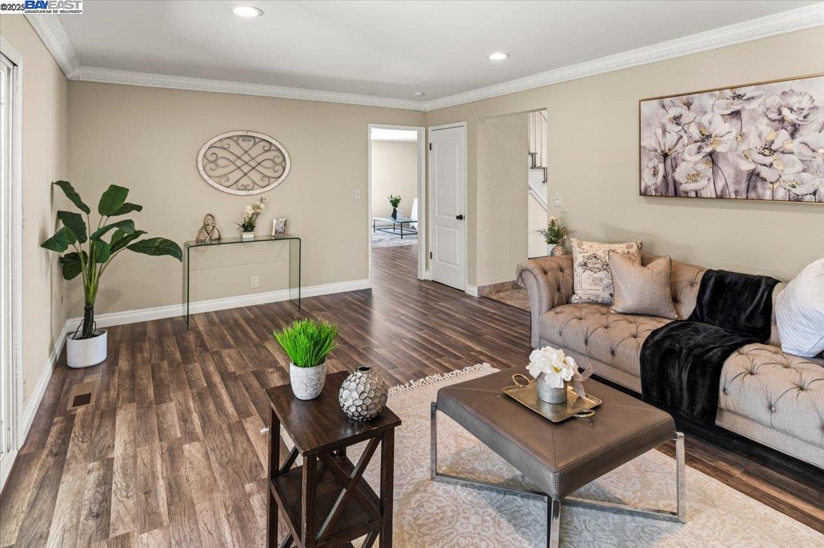 Detail Gallery Image 8 of 41 For 28399 Cubberley Ct, Hayward,  CA 94545 - 4 Beds | 2 Baths