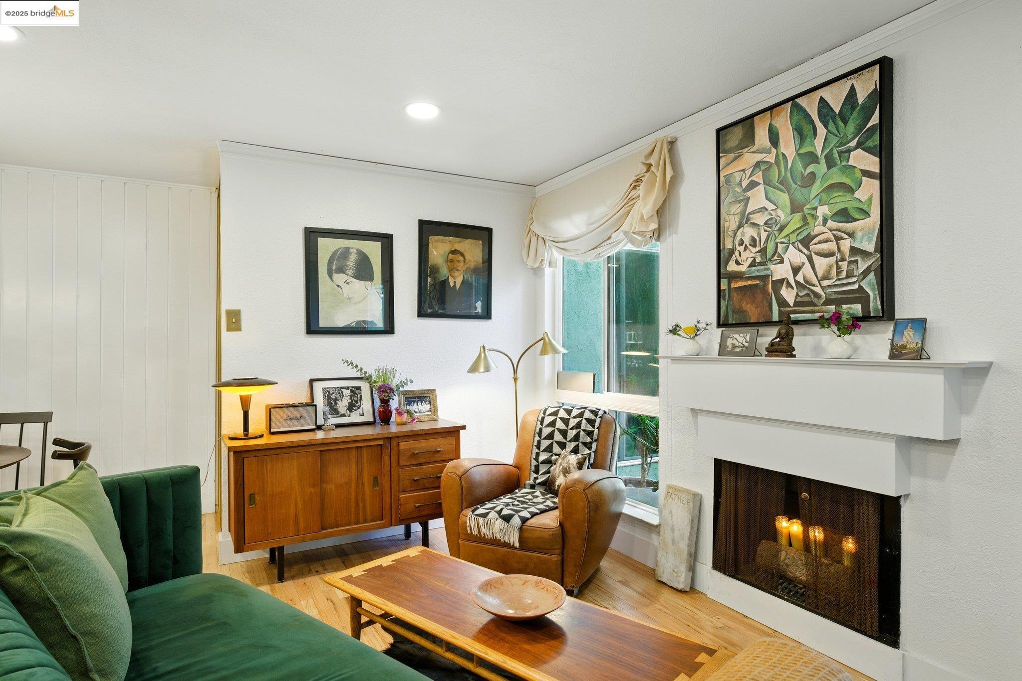 Photo #3: 41102018 Listing 