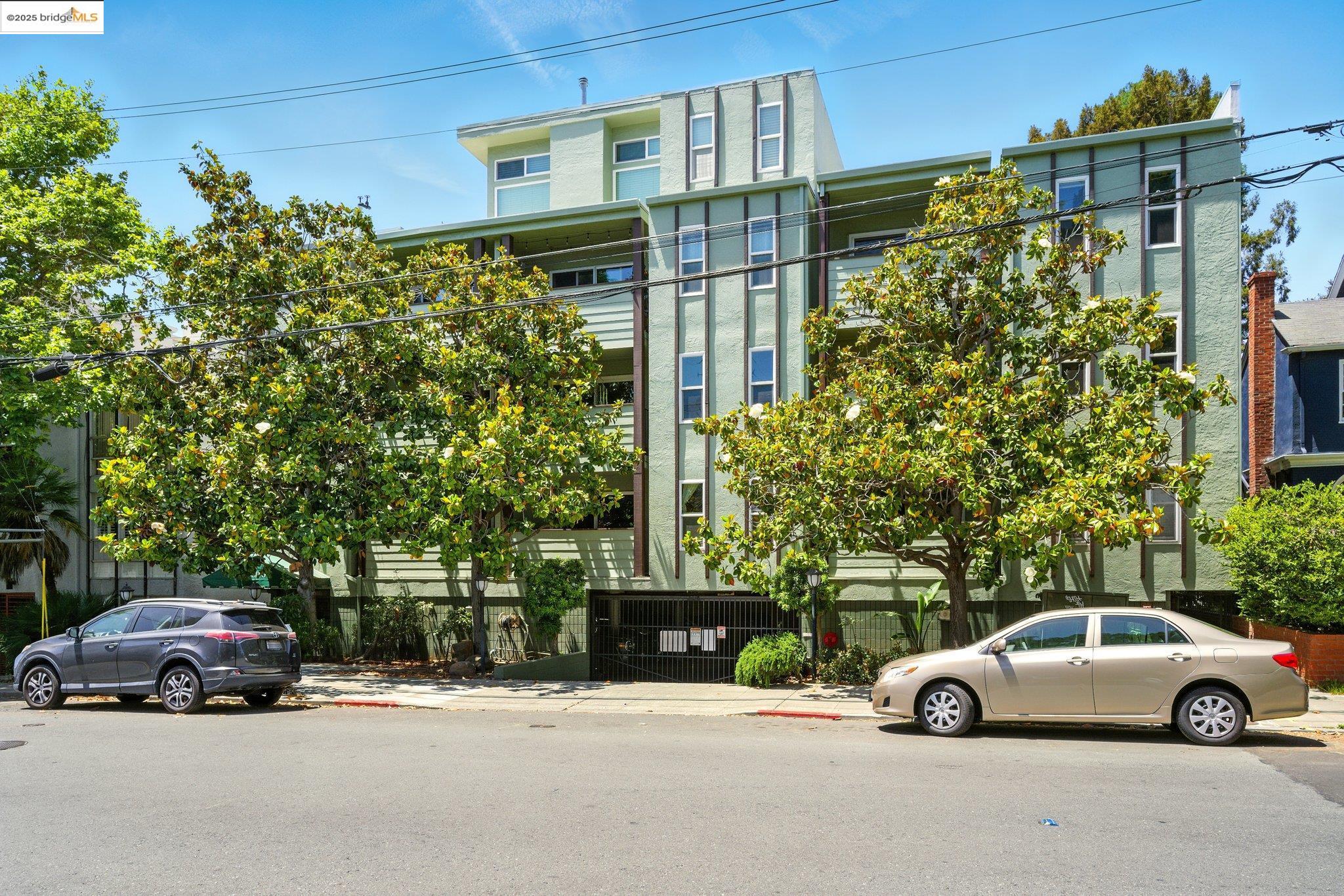 Detail Gallery Image 26 of 48 For 199 Montecito Ave #105,  Oakland,  CA 94610 - 2 Beds | 1 Baths
