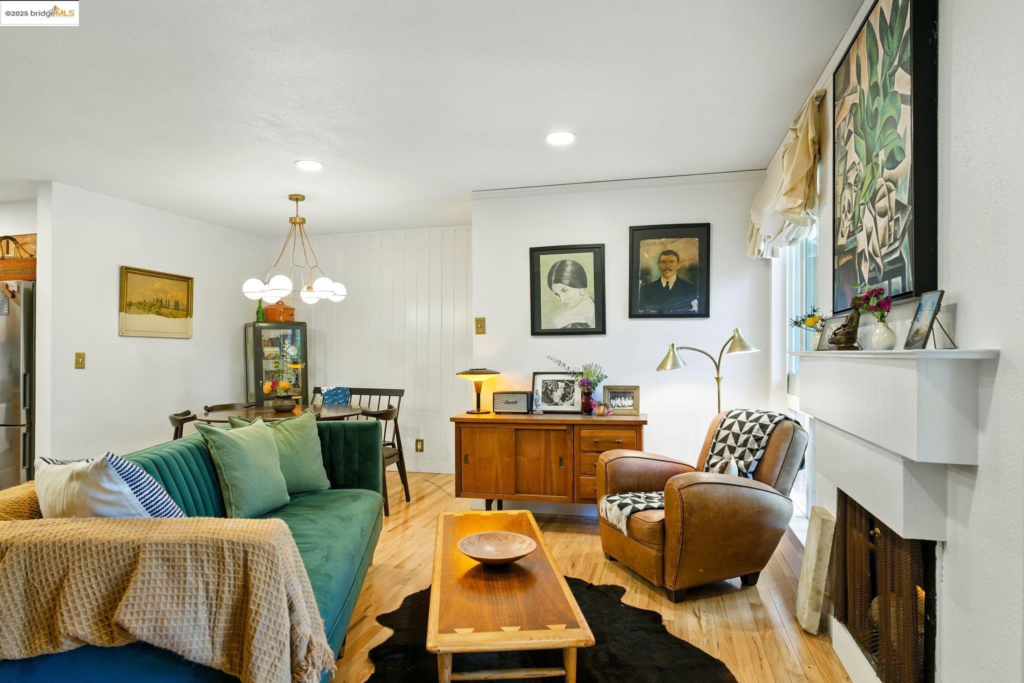 Photo #4: 41102018 Listing 