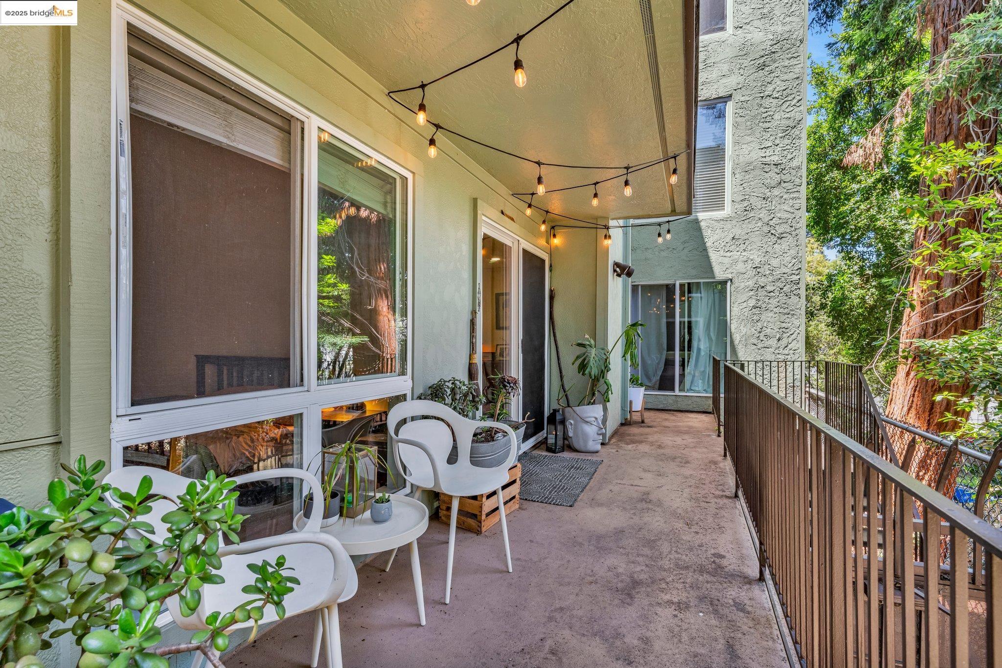 Detail Gallery Image 34 of 48 For 199 Montecito Ave #105,  Oakland,  CA 94610 - 2 Beds | 1 Baths