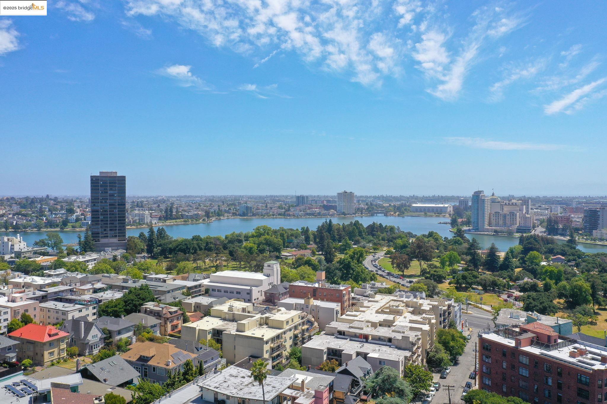 Detail Gallery Image 39 of 48 For 199 Montecito Ave #105,  Oakland,  CA 94610 - 2 Beds | 1 Baths