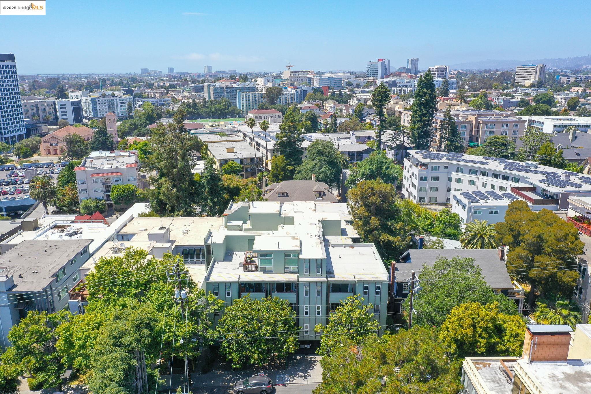 Detail Gallery Image 42 of 48 For 199 Montecito Ave #105,  Oakland,  CA 94610 - 2 Beds | 1 Baths