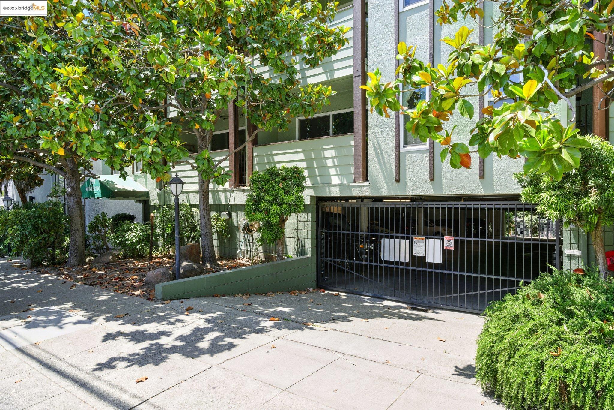 Detail Gallery Image 47 of 48 For 199 Montecito Ave #105,  Oakland,  CA 94610 - 2 Beds | 1 Baths