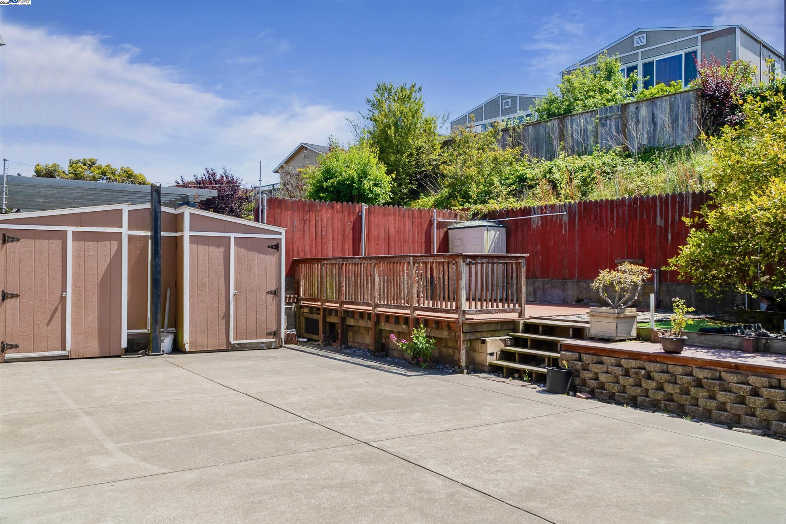 Detail Gallery Image 20 of 26 For 664 Gellert Blvd, Daly City,  CA 94015 - 4 Beds | 3 Baths