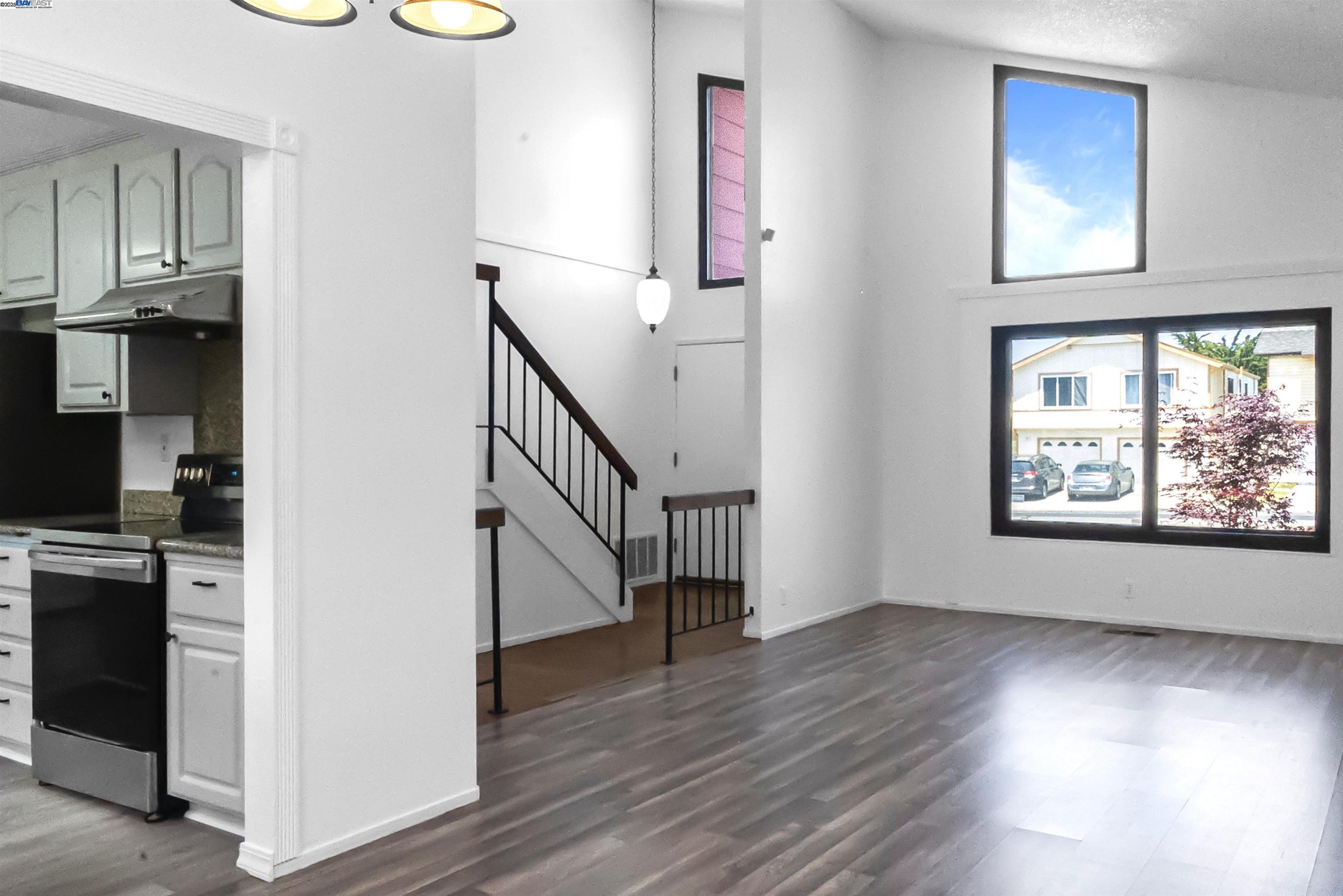 Detail Gallery Image 22 of 26 For 664 Gellert Blvd, Daly City,  CA 94015 - 4 Beds | 3 Baths
