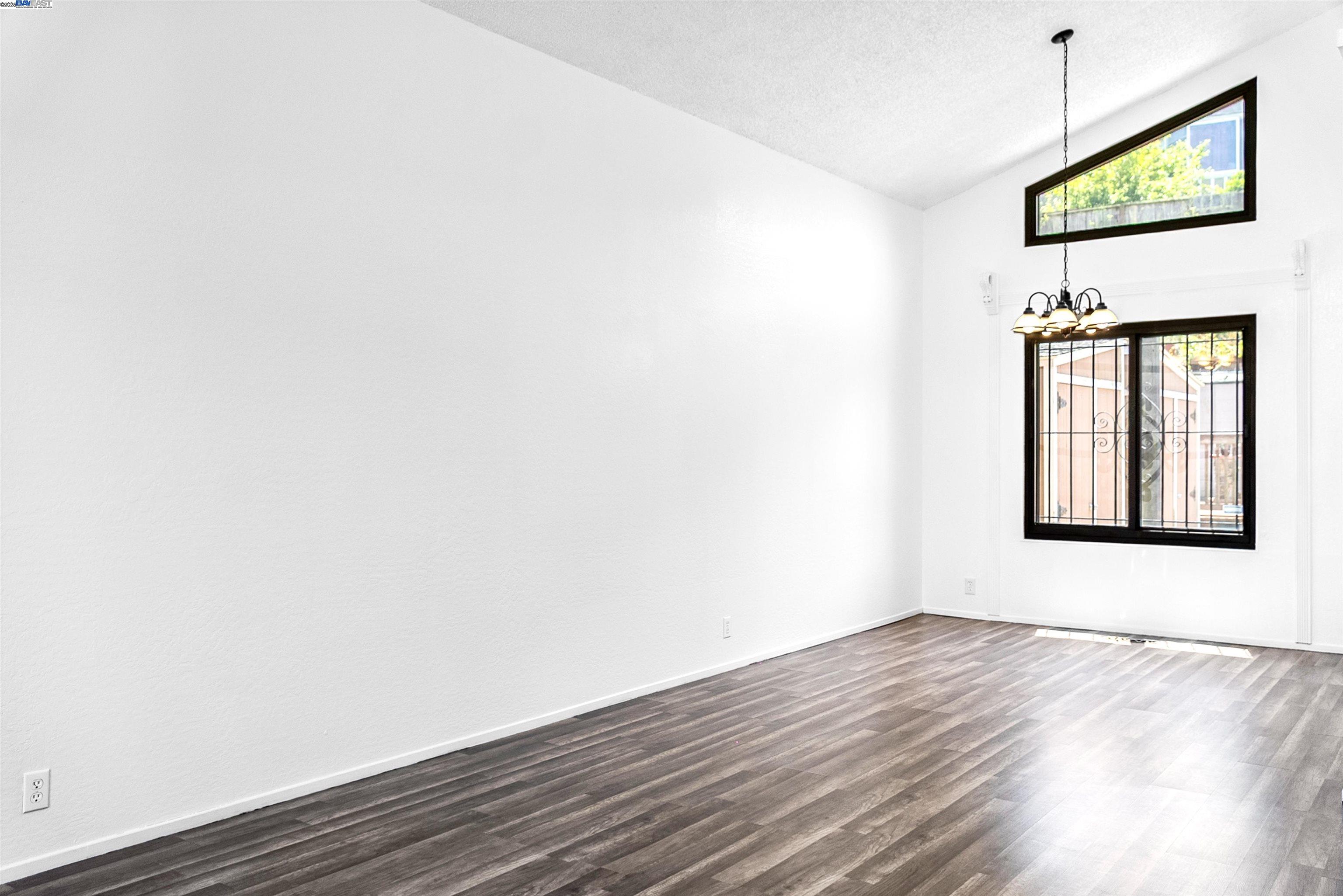 Detail Gallery Image 23 of 26 For 664 Gellert Blvd, Daly City,  CA 94015 - 4 Beds | 3 Baths