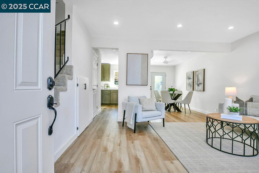 Photo #3: 41102020 Listing 