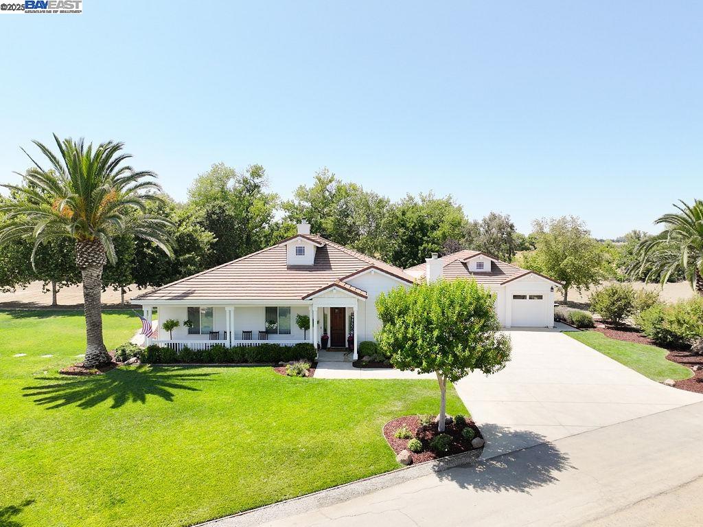 Detail Gallery Image 2 of 55 For 3335 Kellogg Creek Rd, Byron,  CA 94514 - 5 Beds | 4 Baths