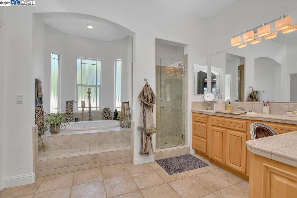 Detail Gallery Image 26 of 55 For 3335 Kellogg Creek Rd, Byron,  CA 94514 - 5 Beds | 4 Baths