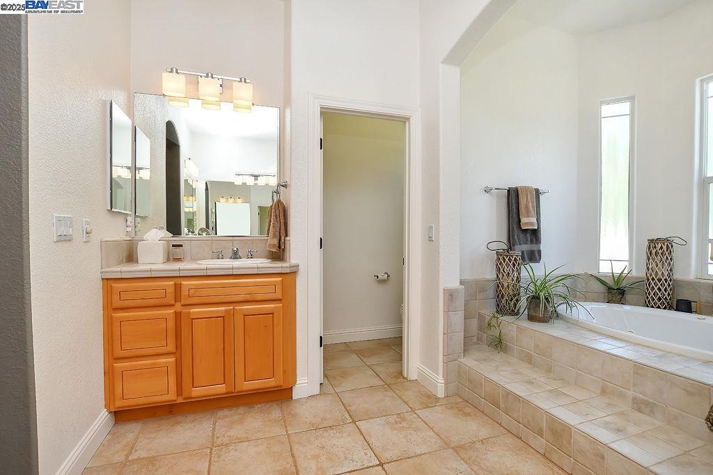 Detail Gallery Image 28 of 55 For 3335 Kellogg Creek Rd, Byron,  CA 94514 - 5 Beds | 4 Baths