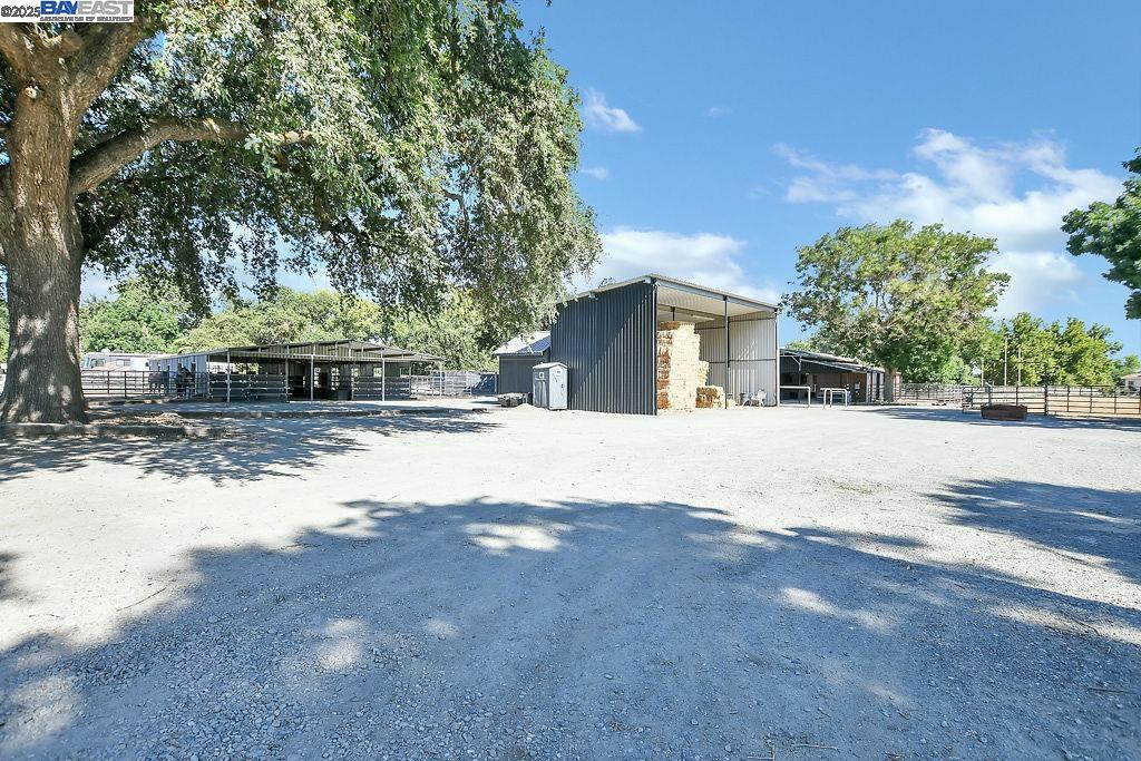 Detail Gallery Image 39 of 55 For 3335 Kellogg Creek Rd, Byron,  CA 94514 - 5 Beds | 4 Baths