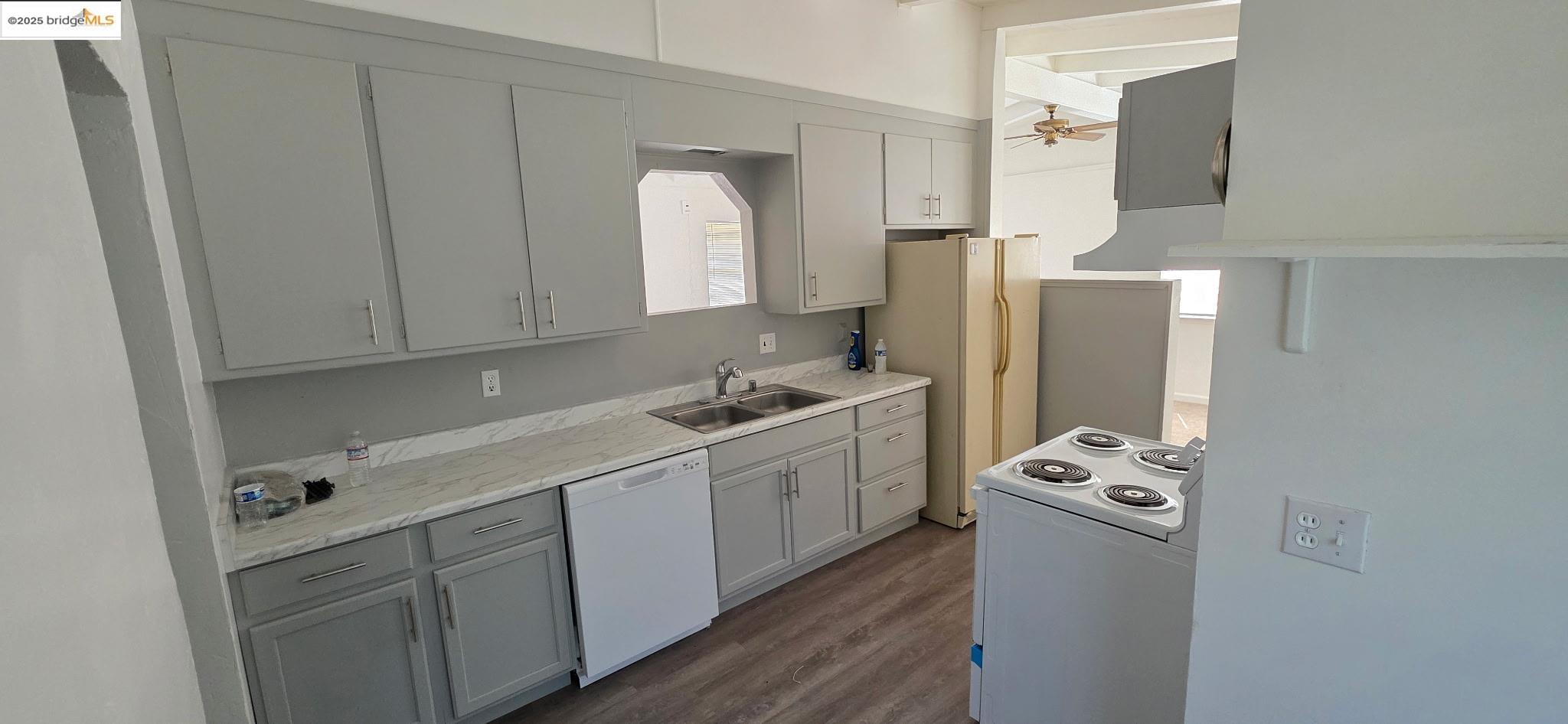 2307 Mcginley Ave, Antioch, California 94509, 3 Bedrooms Bedrooms, 6 Rooms Rooms,1 BathroomBathrooms,Residential Lease,For Rent,2307 Mcginley Ave,41102028