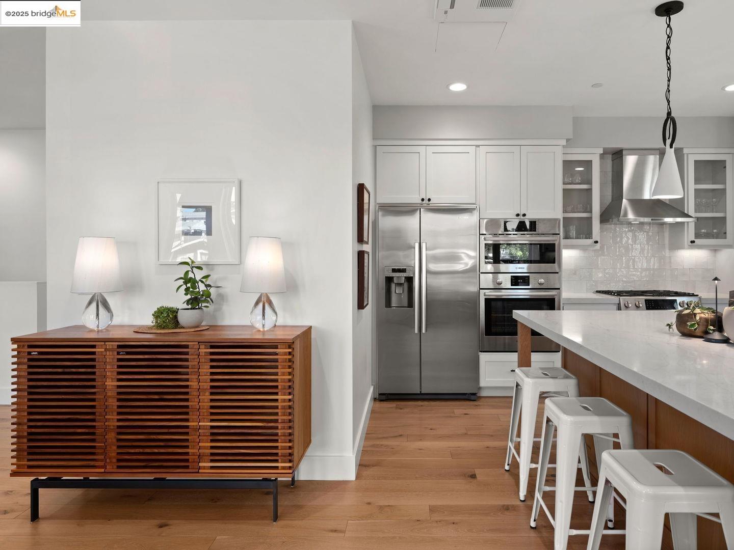 Detail Gallery Image 12 of 30 For 924 Brown Ave, Lafayette,  CA 94549 - 2 Beds | 2/1 Baths