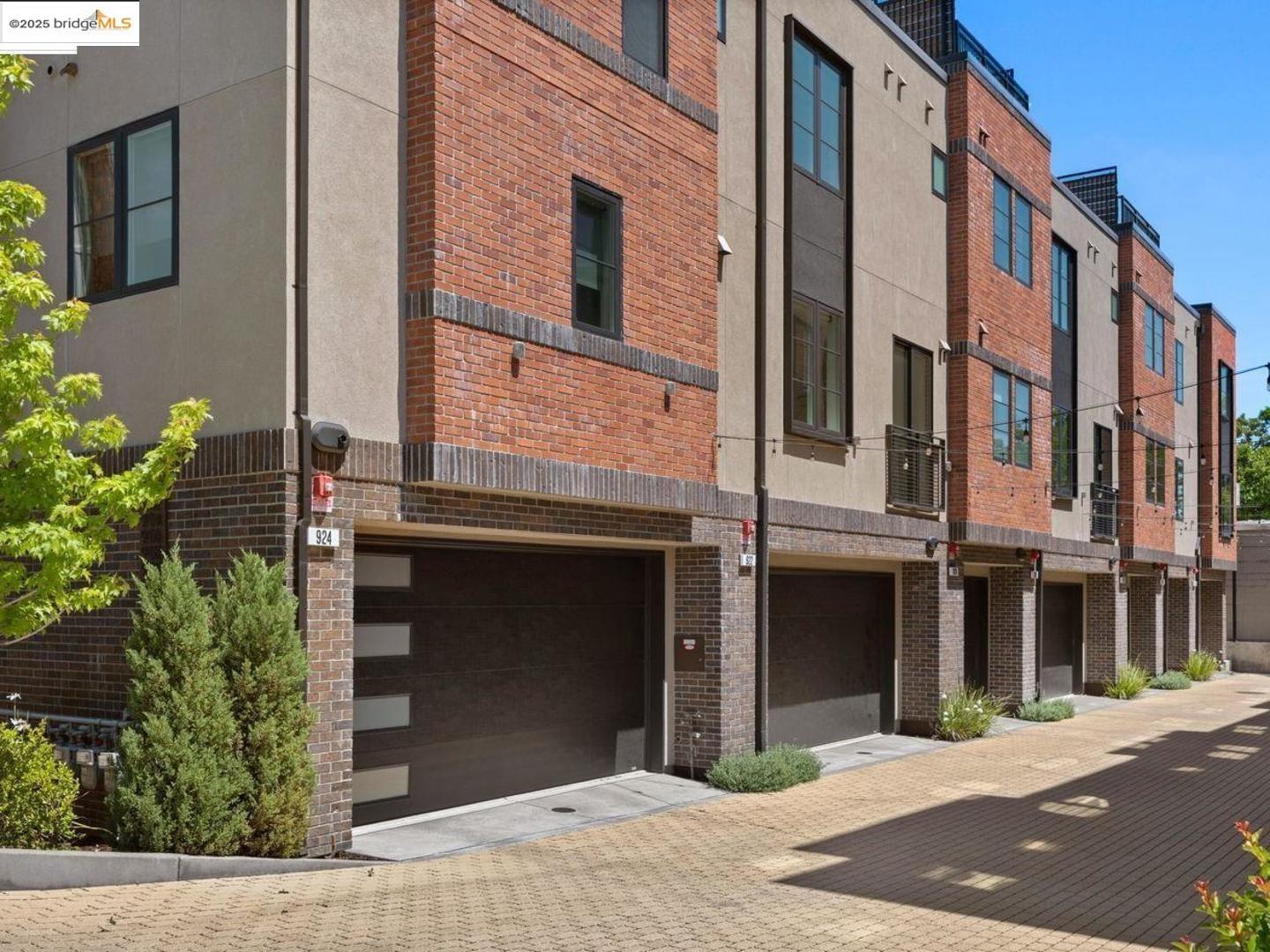 Detail Gallery Image 29 of 30 For 924 Brown Ave, Lafayette,  CA 94549 - 2 Beds | 2/1 Baths