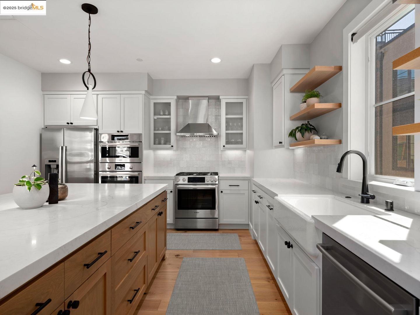 Detail Gallery Image 10 of 30 For 924 Brown Ave, Lafayette,  CA 94549 - 2 Beds | 2/1 Baths