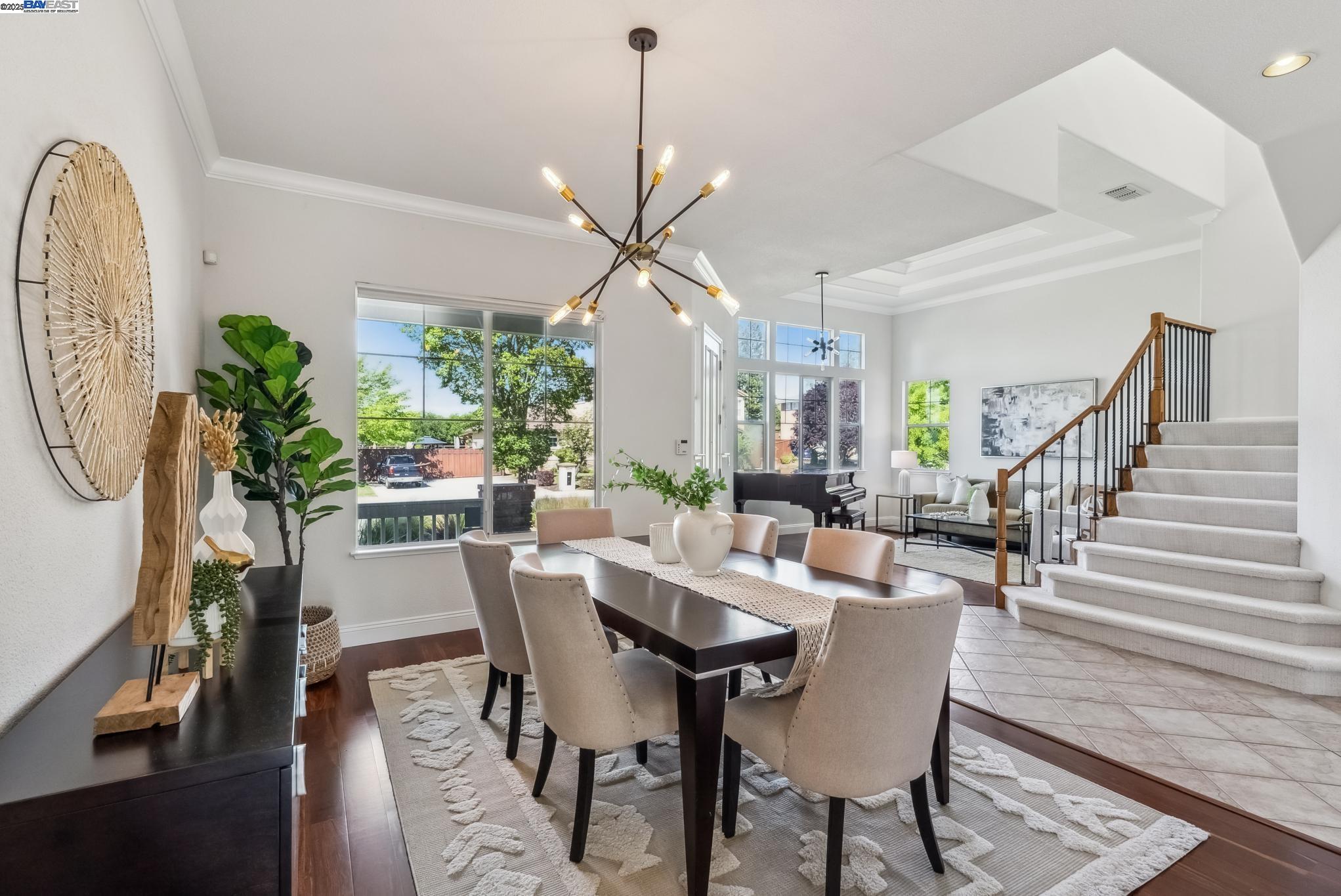 Detail Gallery Image 21 of 60 For 3879 Blackstone Ct, Castro Valley,  CA 94542 - 6 Beds | 4/1 Baths