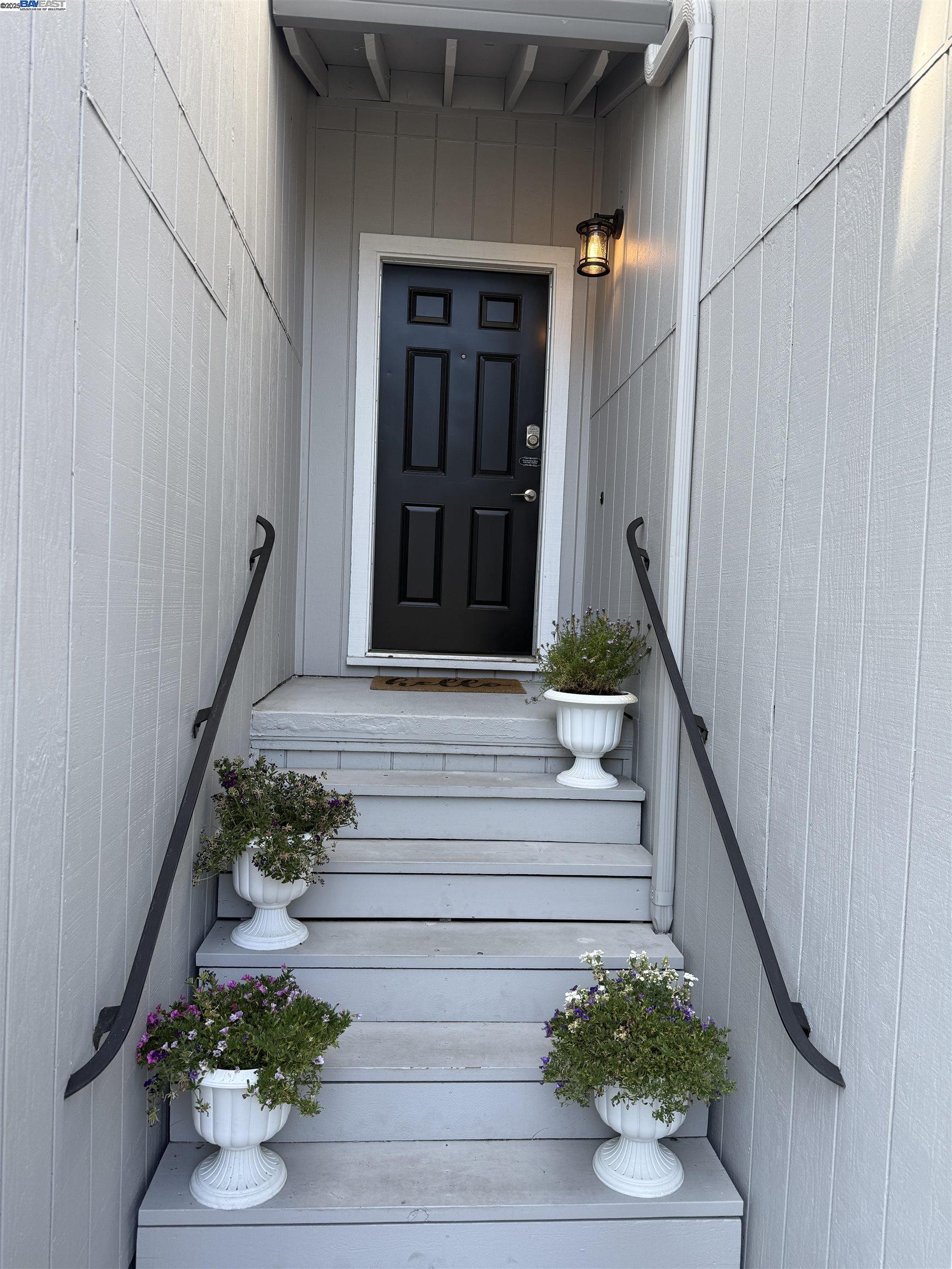 Photo #2: 41102052 Listing 