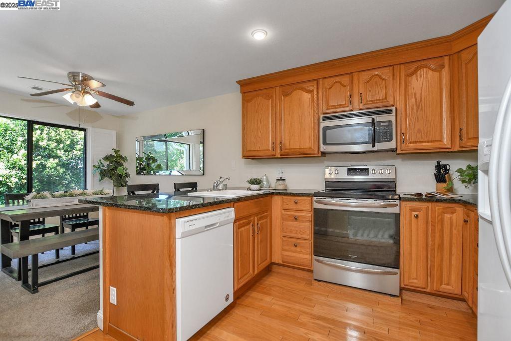 Photo #7: 41102052 Listing: Photo #7