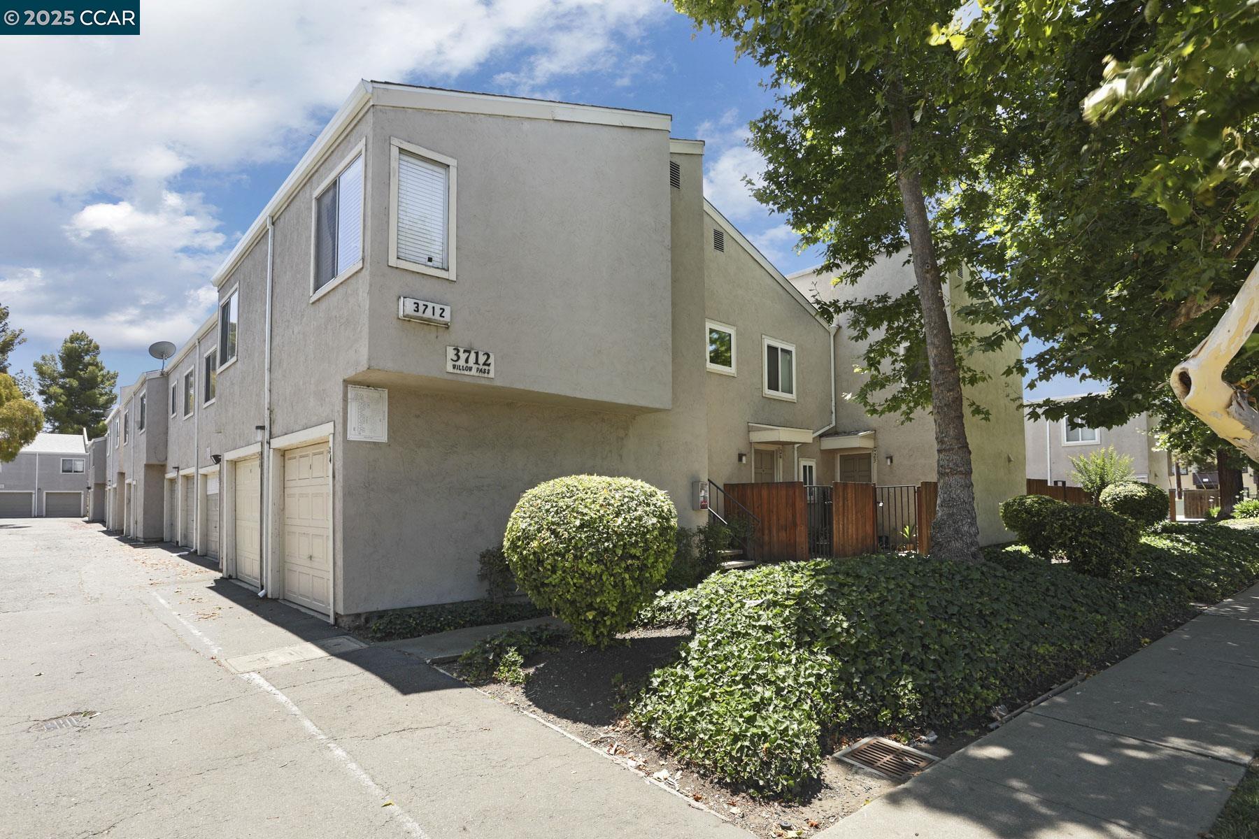 Photo #2: 41102058 Listing 