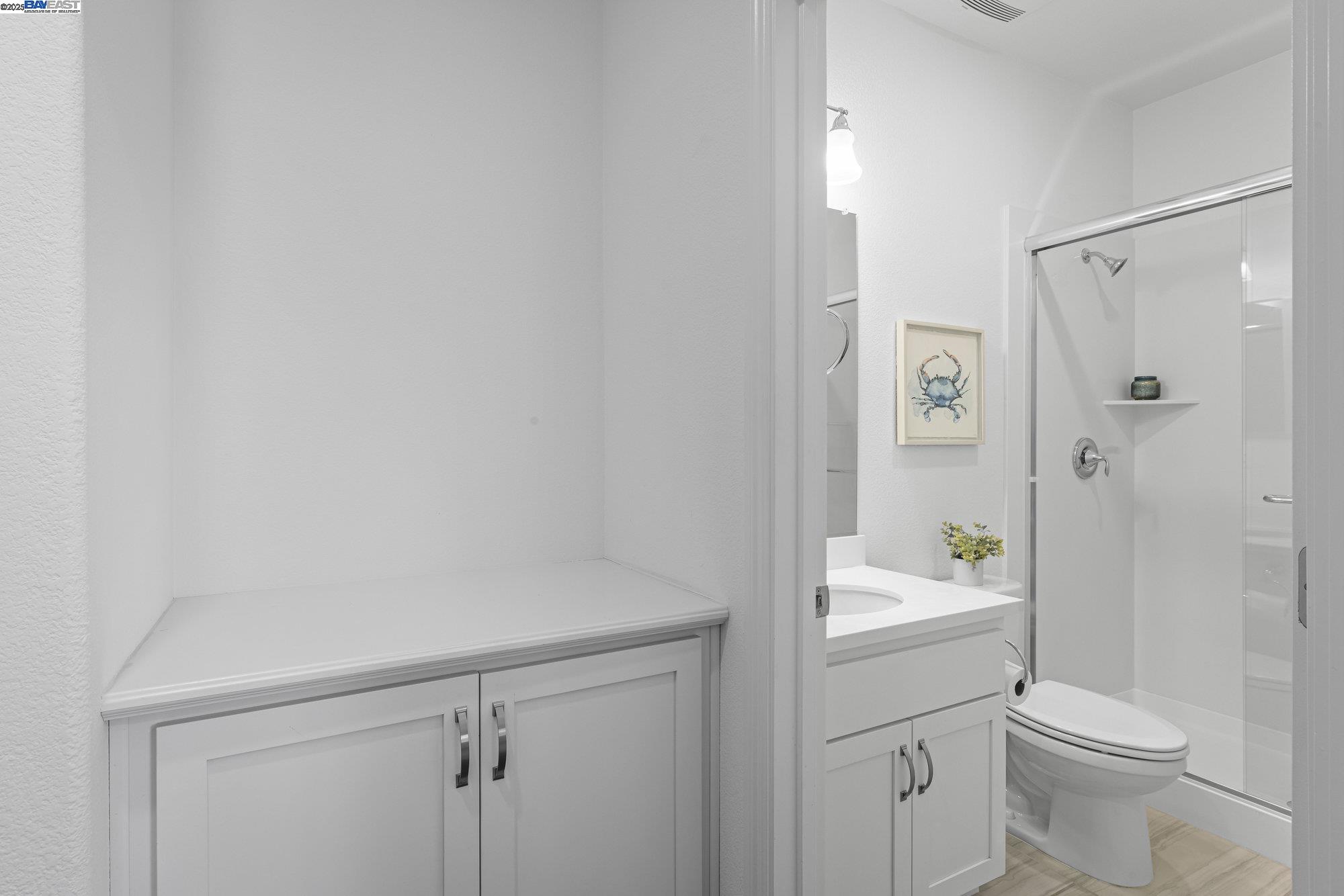 Photo #17: 41102060 Listing: Photo #17