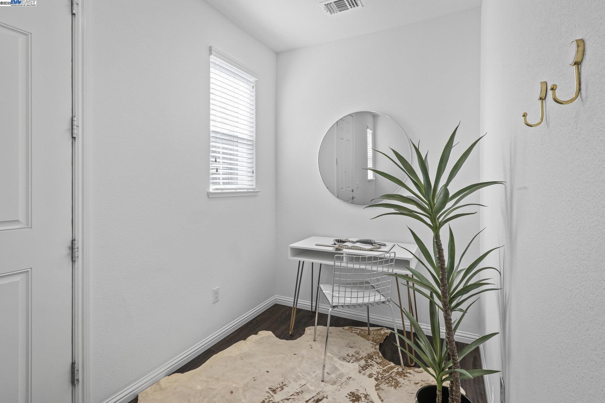 Photo #6: 41102060 Listing 