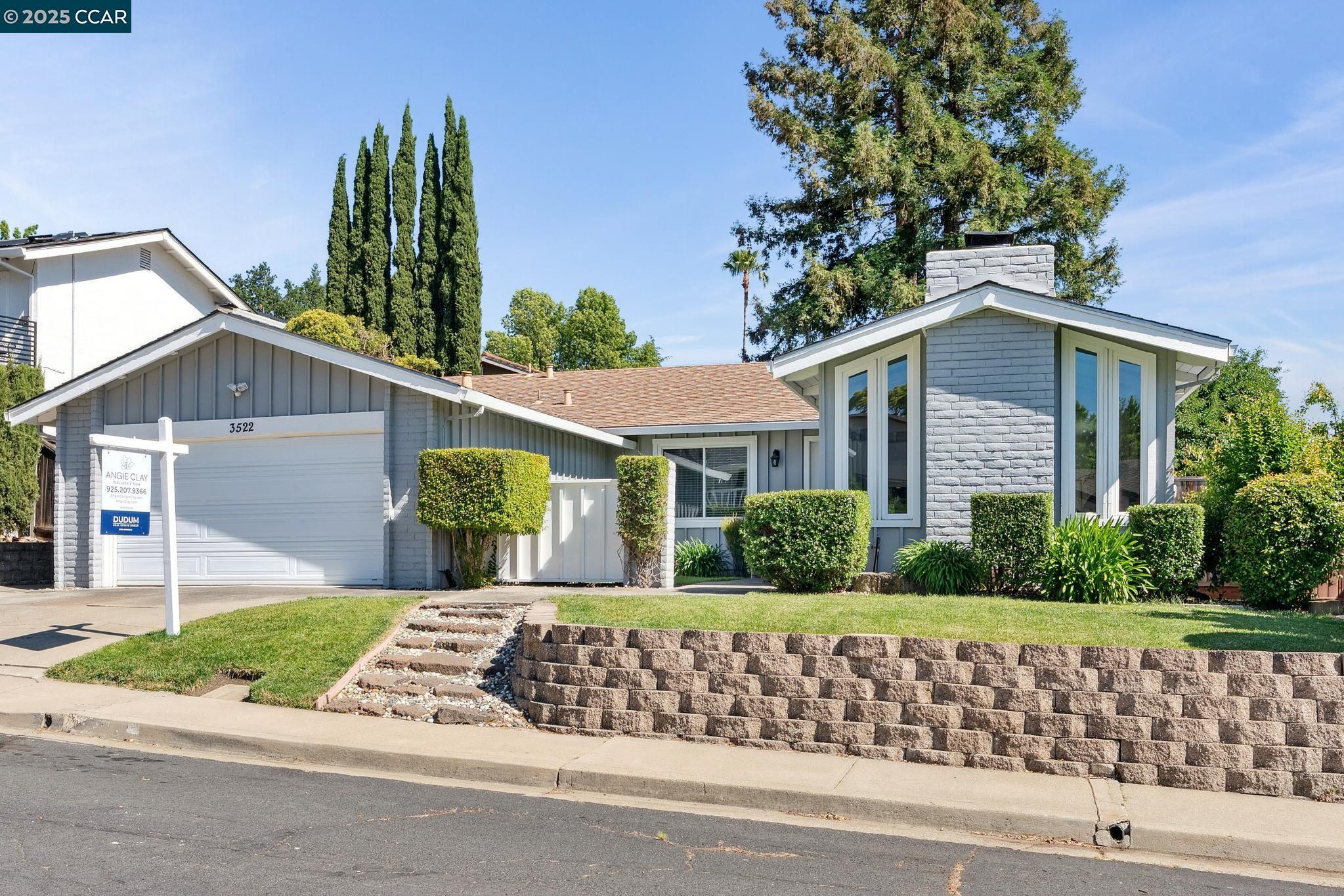 Detail Gallery Image 1 of 1 For 3522 Honeysuckle Way, Concord,  CA 94518 - 4 Beds | 2 Baths