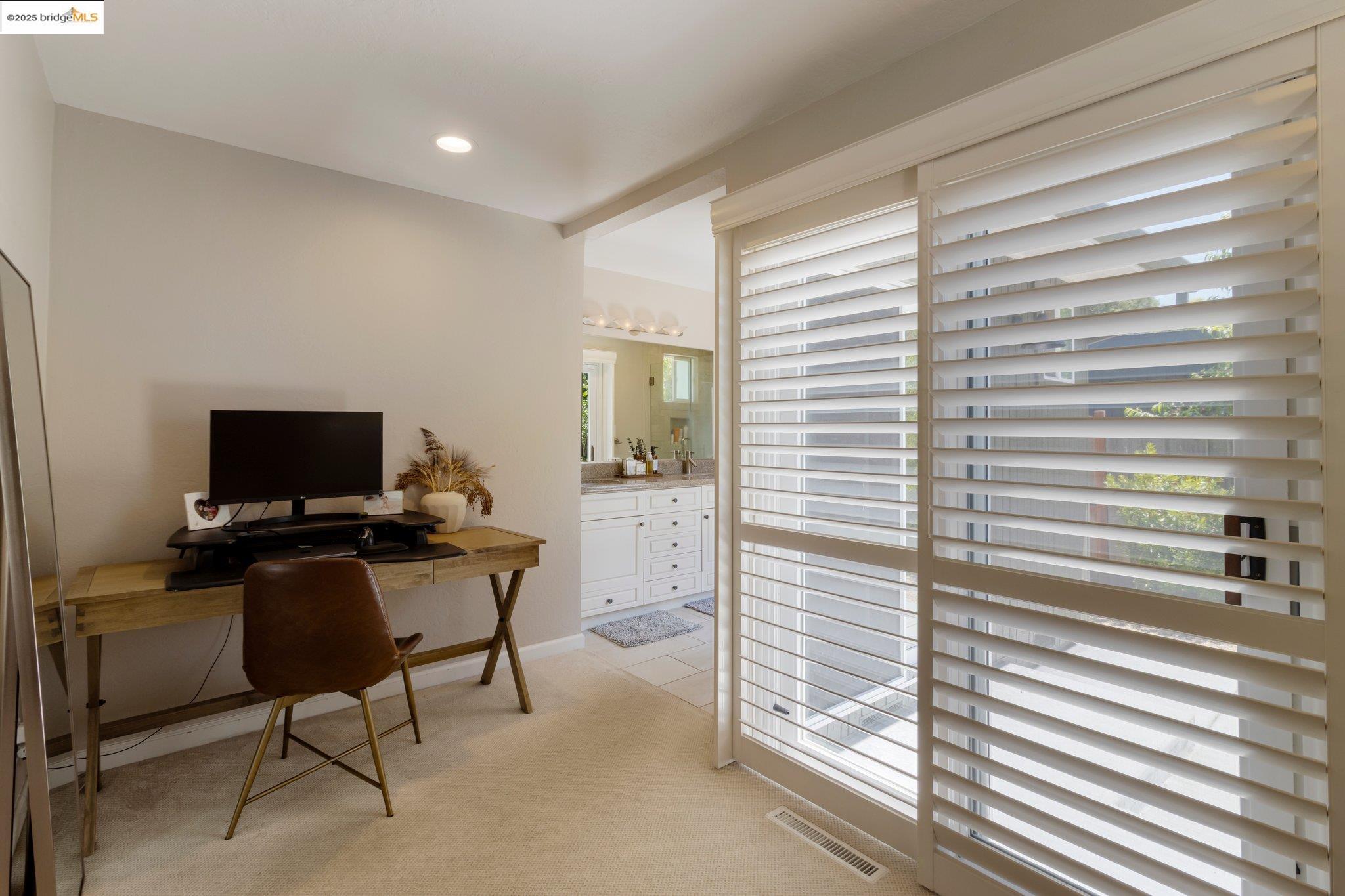 Detail Gallery Image 18 of 48 For 2041 Hidden Valley Dr, Santa Rosa,  CA 95404 - 3 Beds | 2 Baths