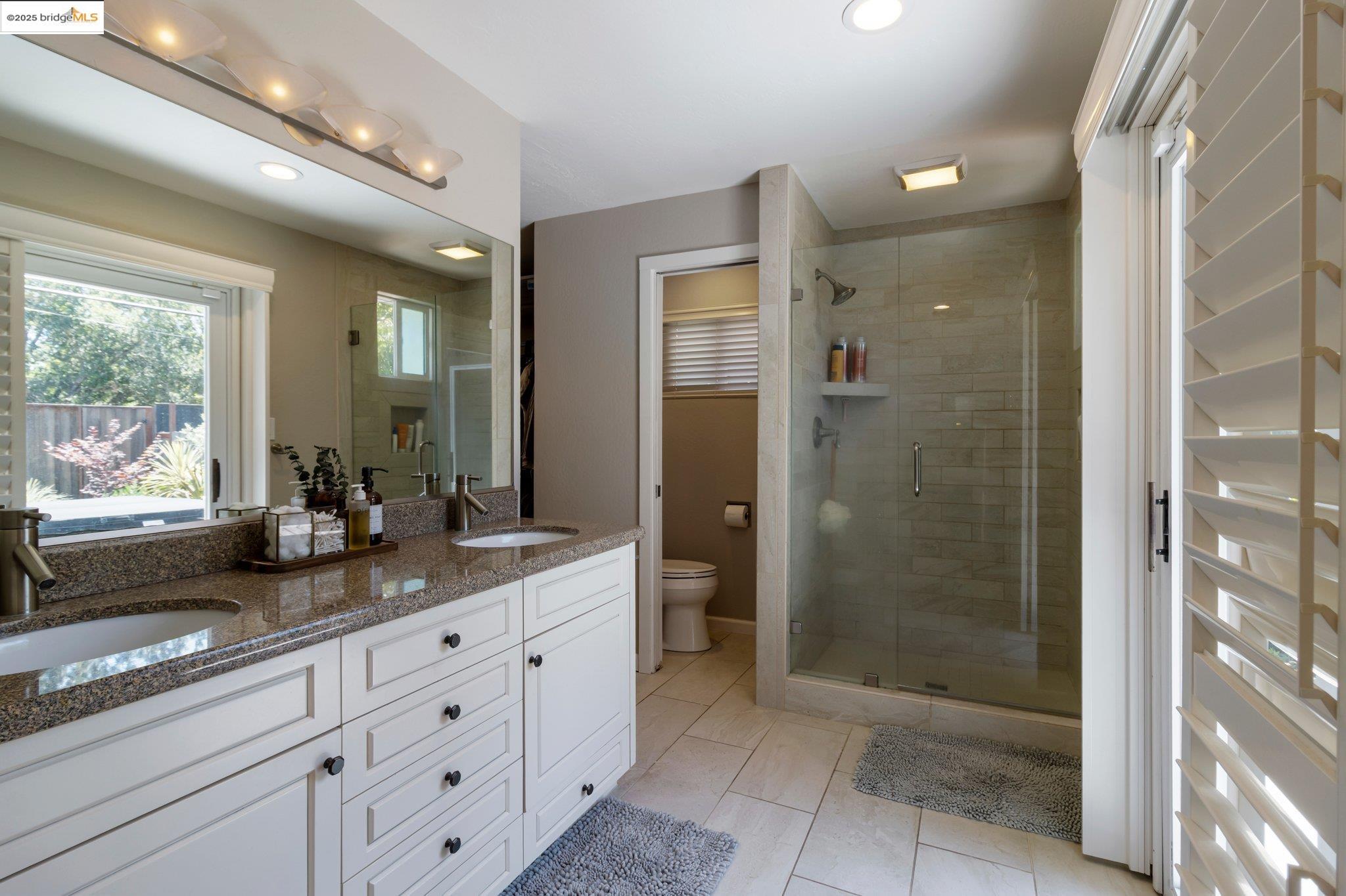 Detail Gallery Image 19 of 48 For 2041 Hidden Valley Dr, Santa Rosa,  CA 95404 - 3 Beds | 2 Baths