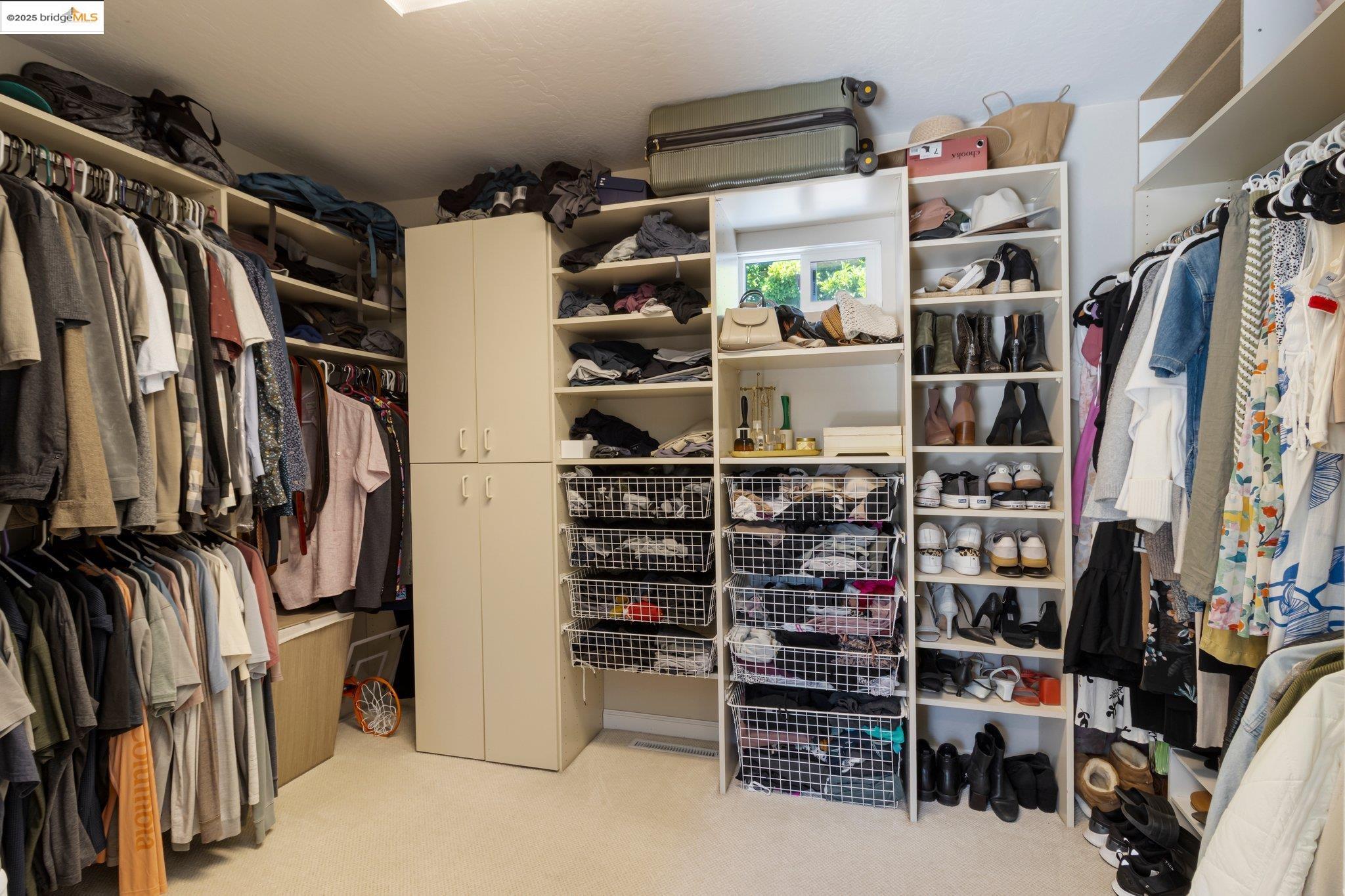 Detail Gallery Image 20 of 48 For 2041 Hidden Valley Dr, Santa Rosa,  CA 95404 - 3 Beds | 2 Baths
