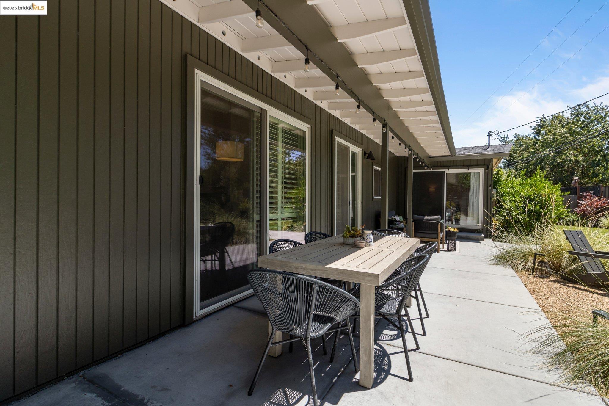 Detail Gallery Image 31 of 48 For 2041 Hidden Valley Dr, Santa Rosa,  CA 95404 - 3 Beds | 2 Baths