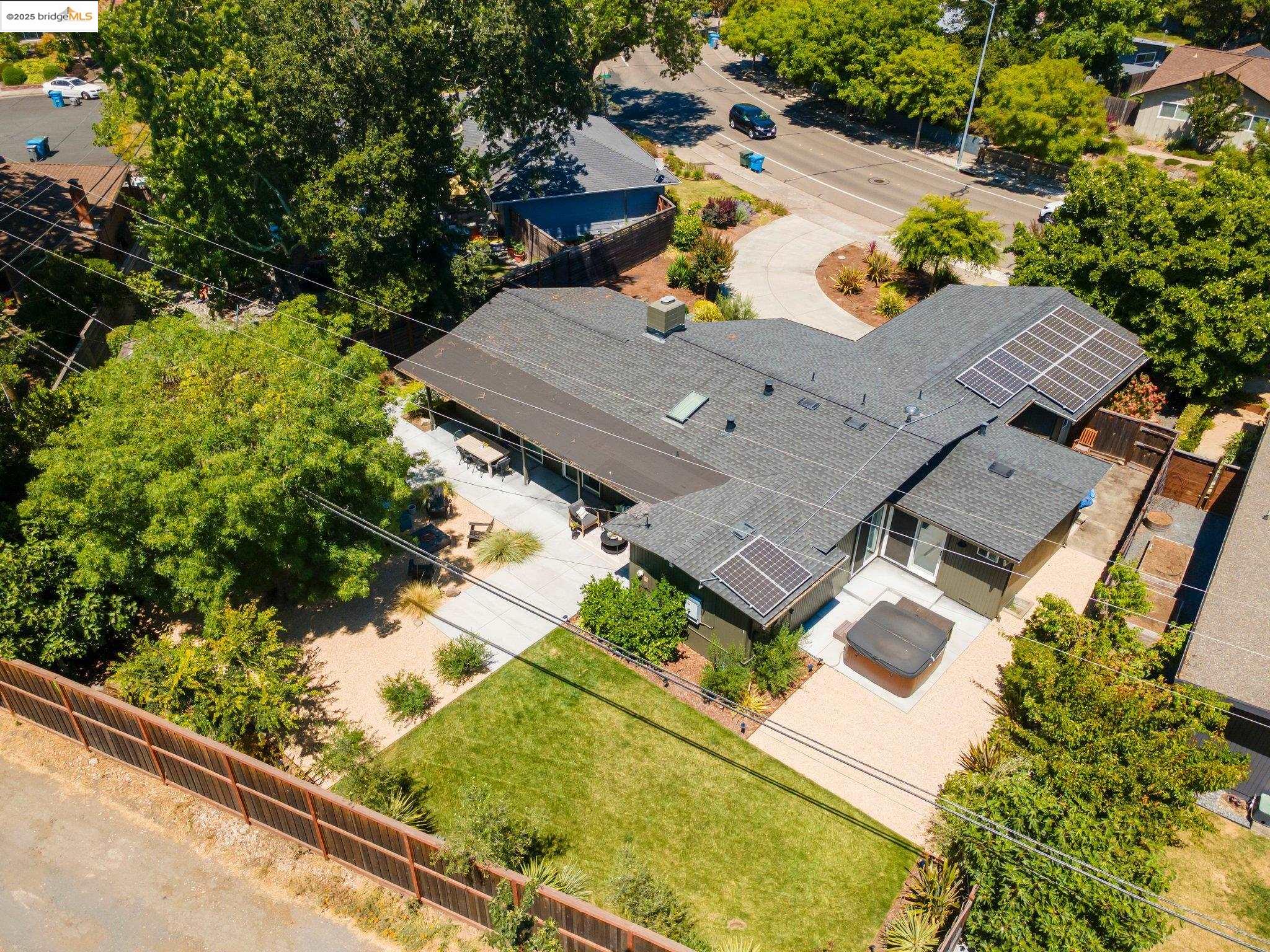 Detail Gallery Image 45 of 48 For 2041 Hidden Valley Dr, Santa Rosa,  CA 95404 - 3 Beds | 2 Baths