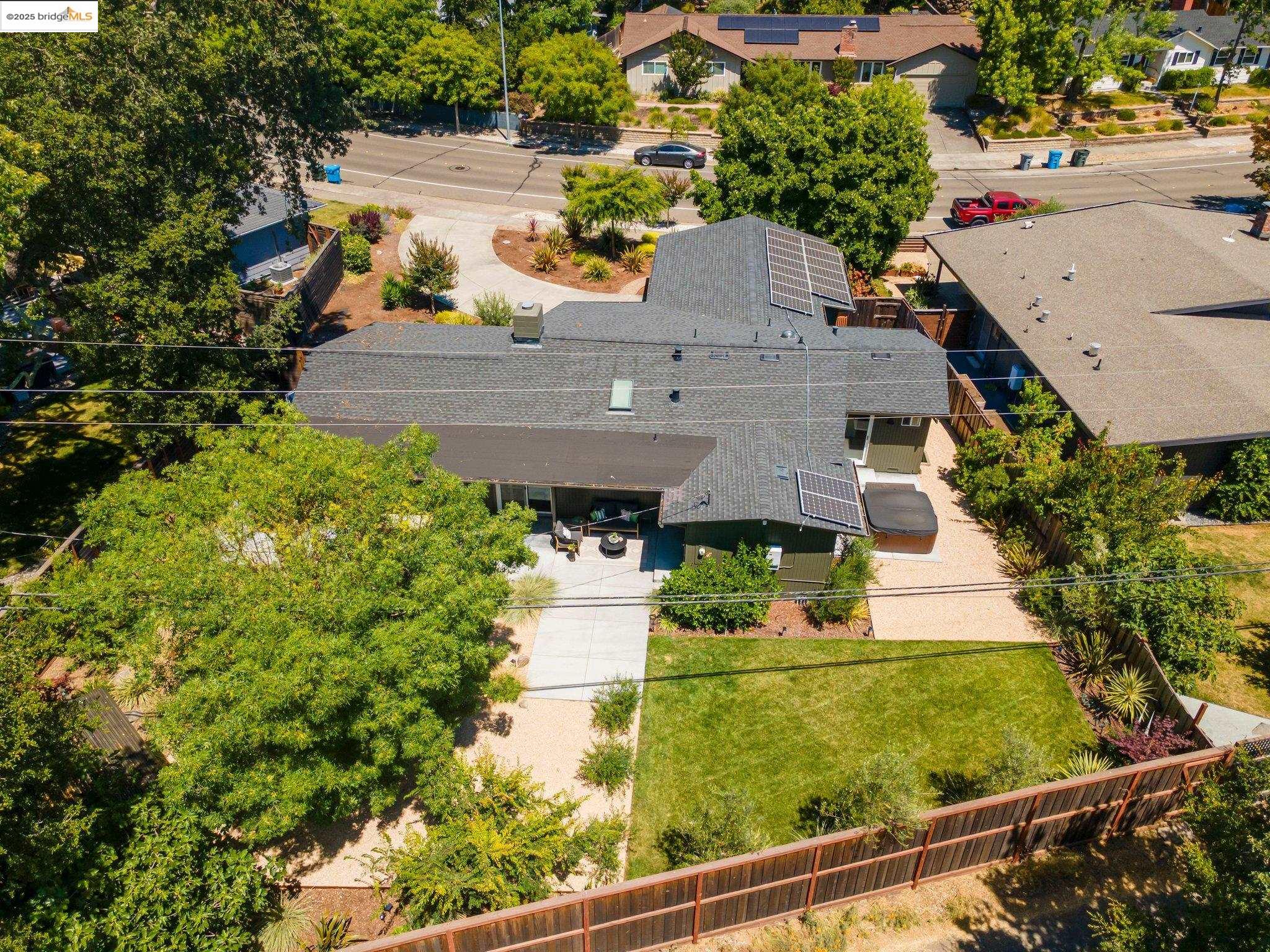 Detail Gallery Image 46 of 48 For 2041 Hidden Valley Dr, Santa Rosa,  CA 95404 - 3 Beds | 2 Baths