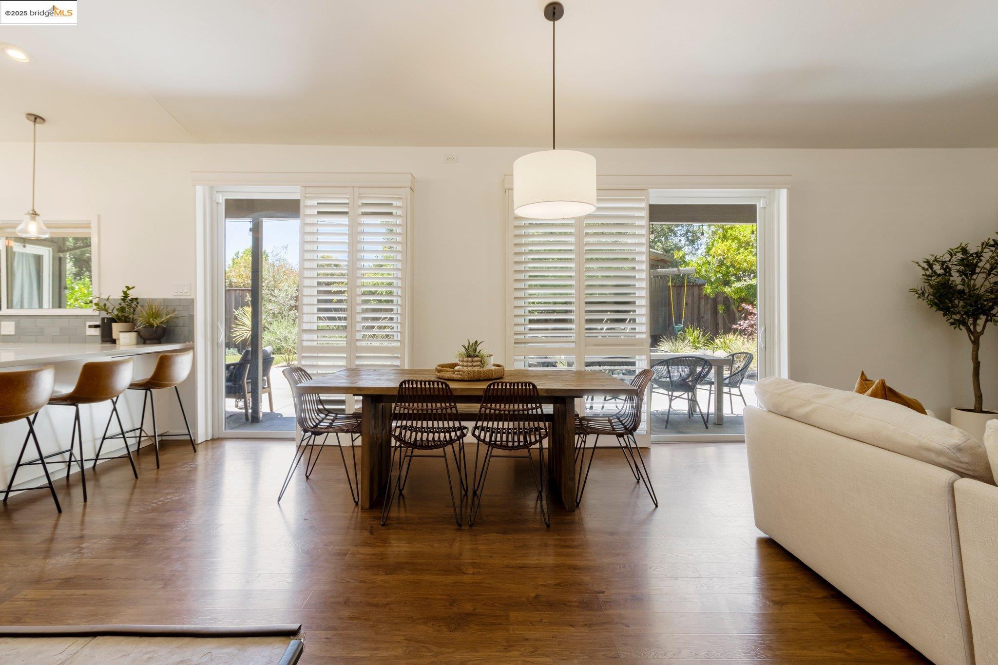 Detail Gallery Image 8 of 48 For 2041 Hidden Valley Dr, Santa Rosa,  CA 95404 - 3 Beds | 2 Baths