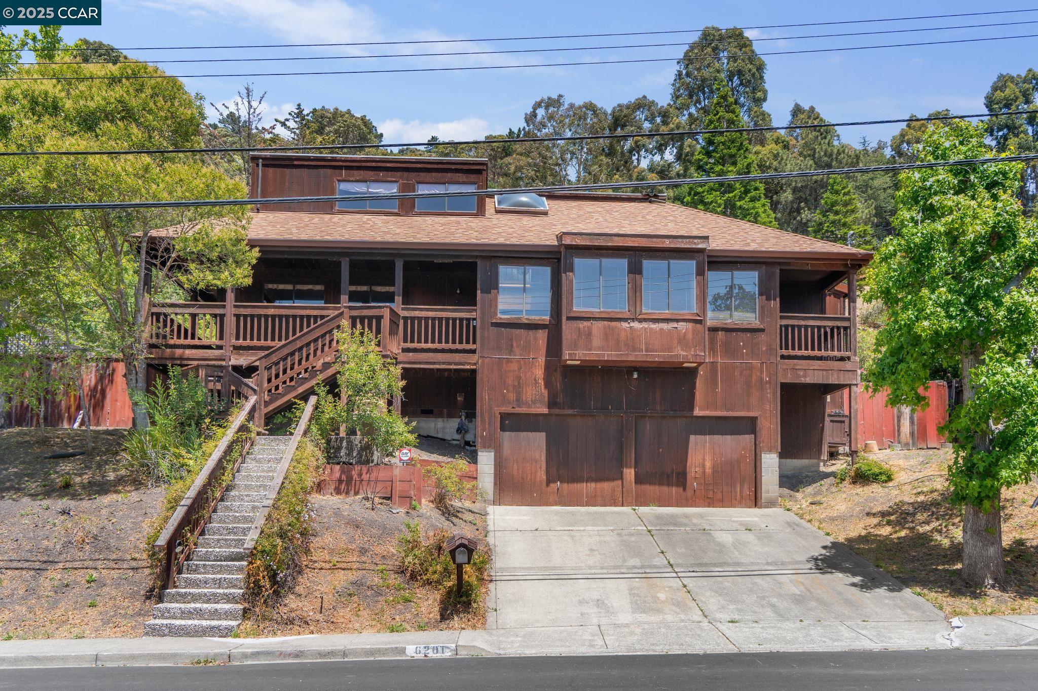 Detail Gallery Image 1 of 1 For 6201 Hillside Dr, El Sobrante,  CA 94803 - 3 Beds | 2 Baths