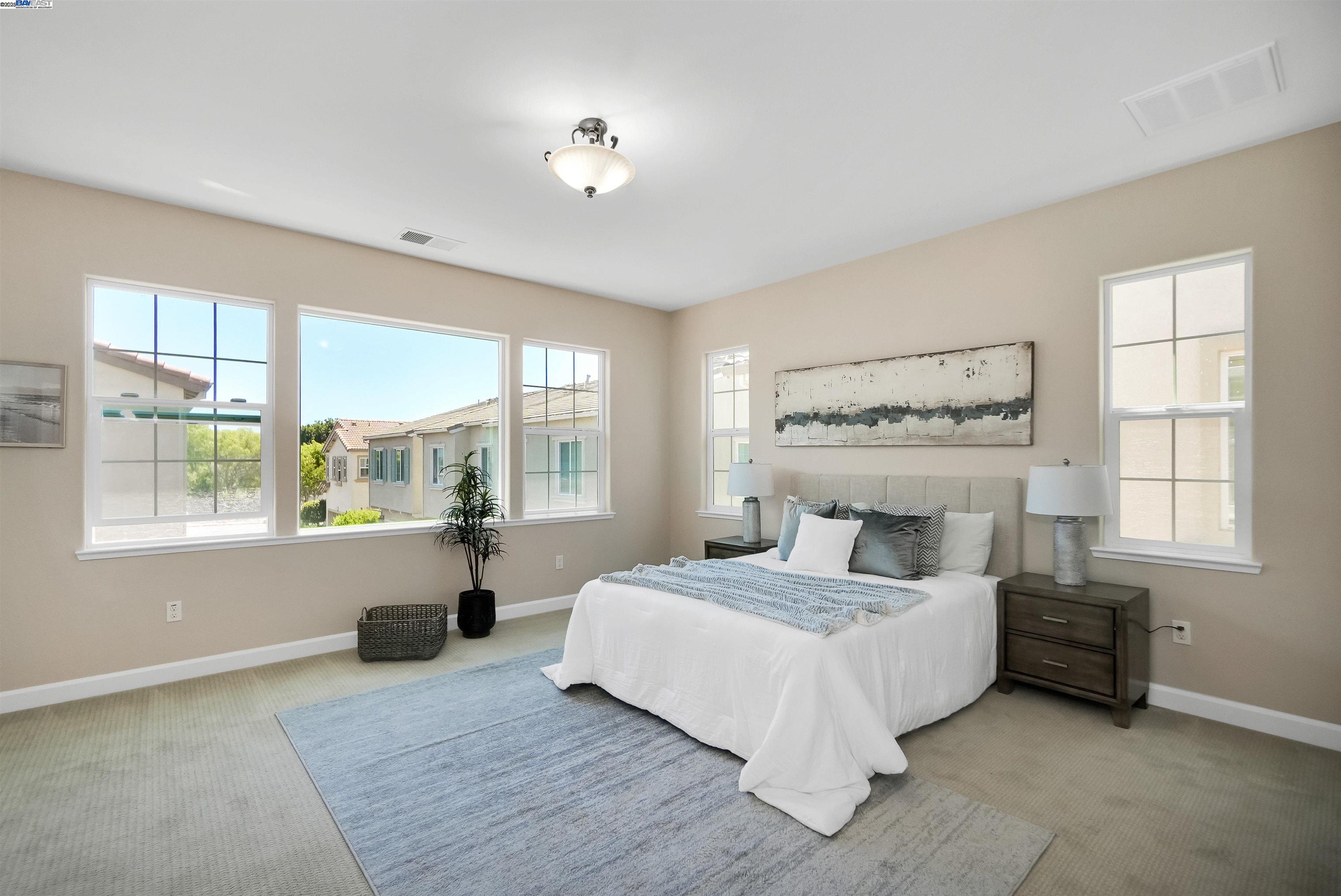 1572 Glenn St, Hayward, California 94545, 4 Bedrooms Bedrooms, 6 Rooms Rooms,3 BathroomsBathrooms,Residential,For Sale,1572 Glenn St,41102077