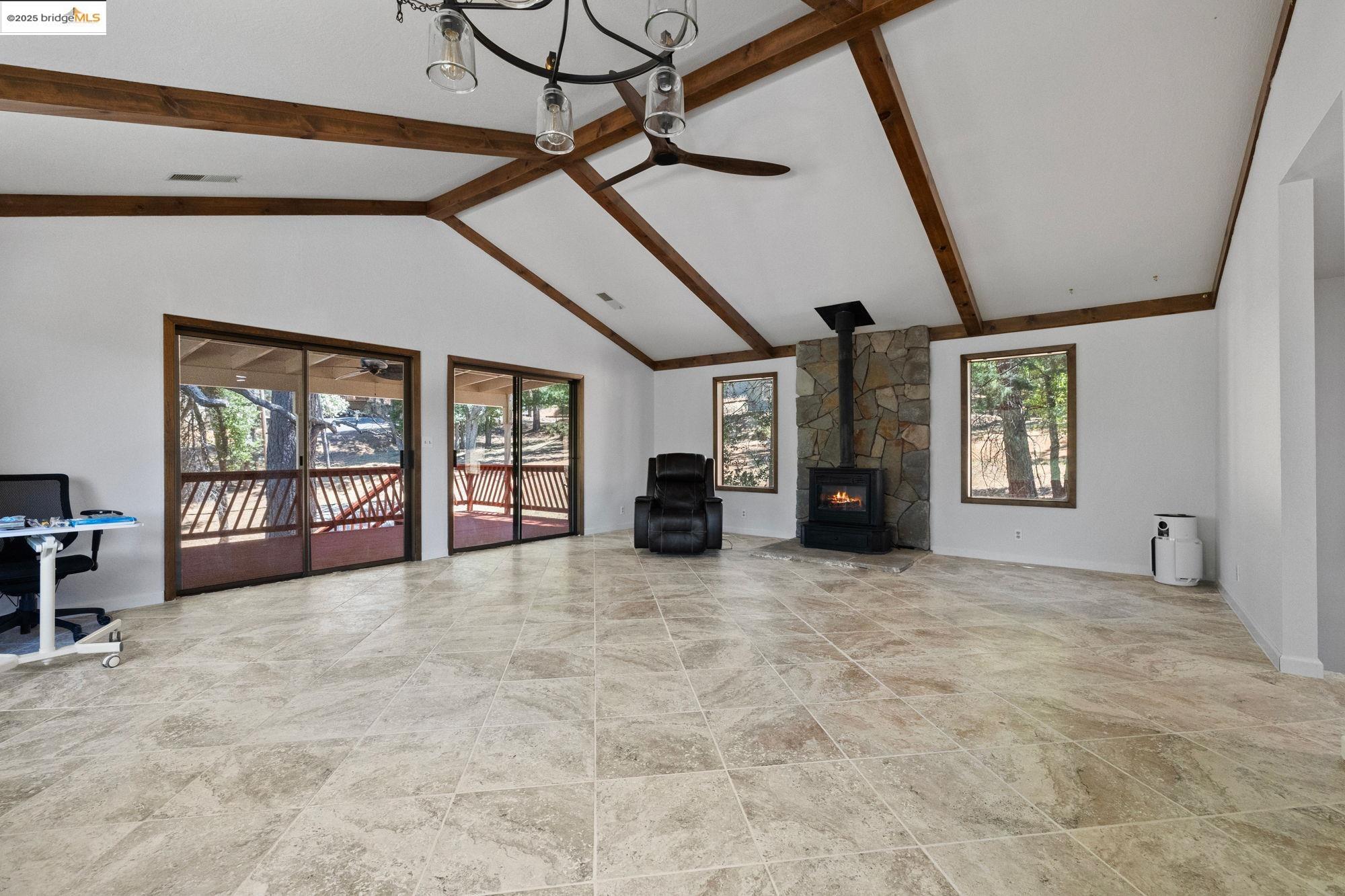 Detail Gallery Image 27 of 35 For 12629 Cresthavaen, Groveland,  CA 95321 - 3 Beds | 2/1 Baths