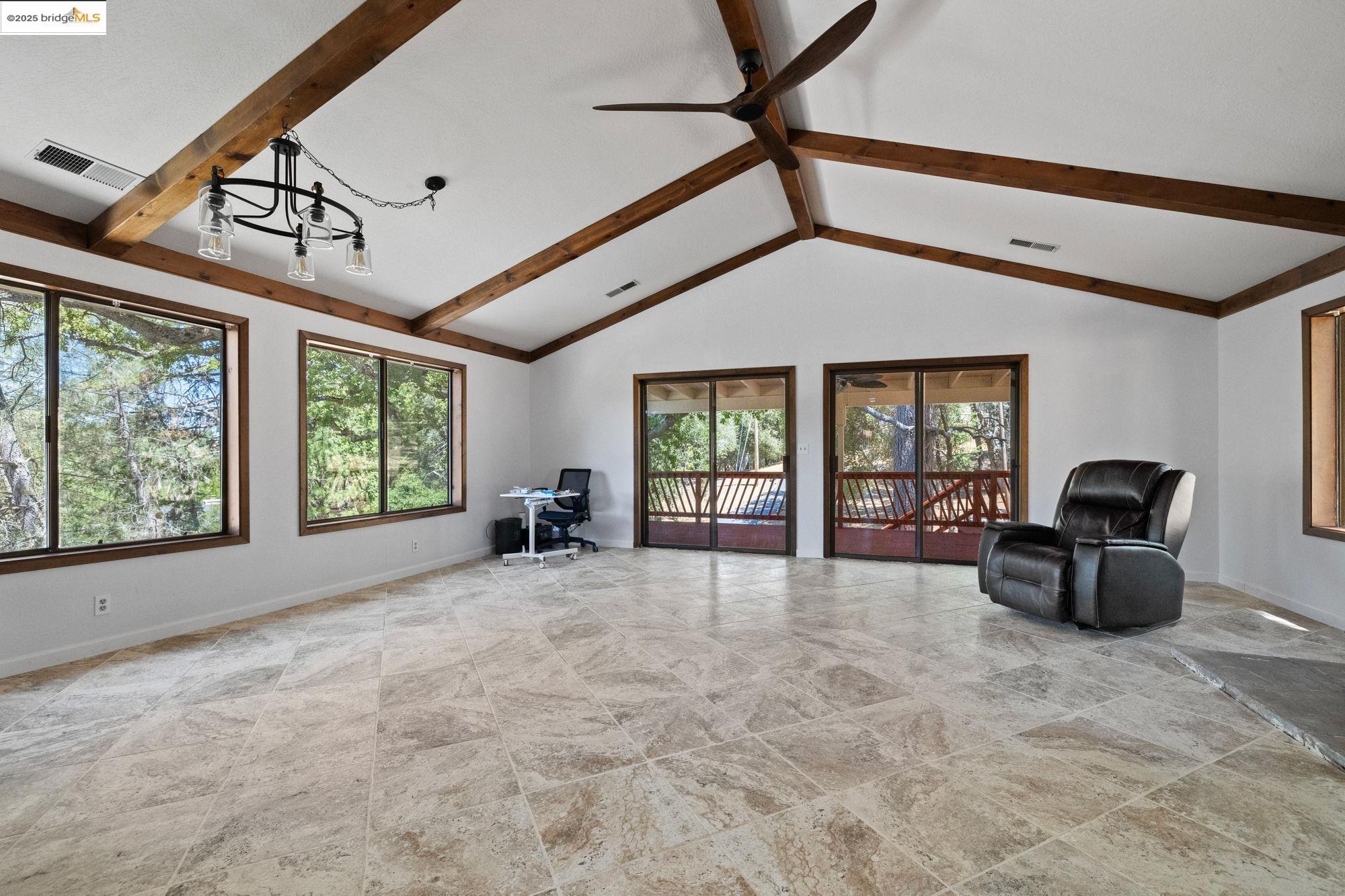 Detail Gallery Image 28 of 35 For 12629 Cresthavaen, Groveland,  CA 95321 - 3 Beds | 2/1 Baths