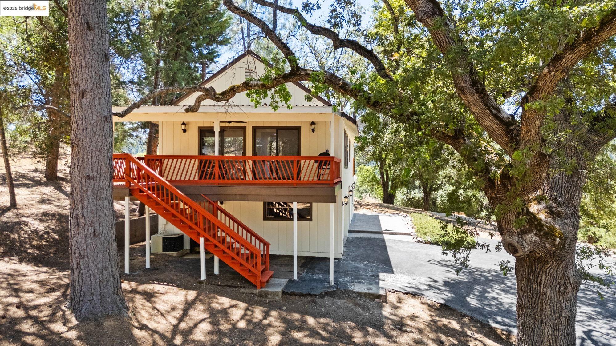 Detail Gallery Image 7 of 35 For 12629 Cresthavaen, Groveland,  CA 95321 - 3 Beds | 2/1 Baths