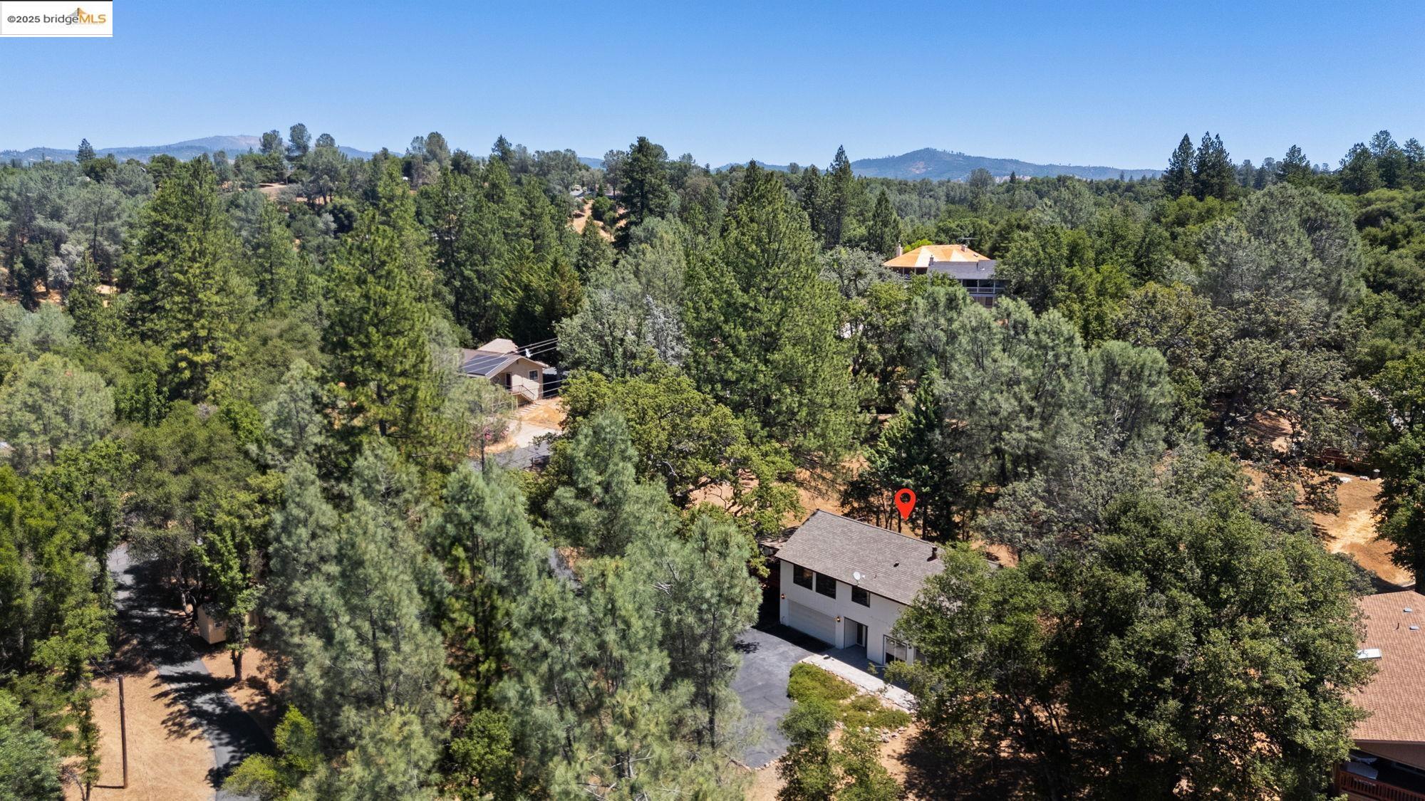 Detail Gallery Image 8 of 35 For 12629 Cresthavaen, Groveland,  CA 95321 - 3 Beds | 2/1 Baths