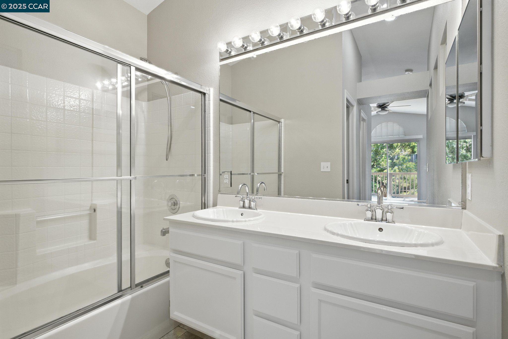 Photo #25: 41102080 Listing: Photo #25