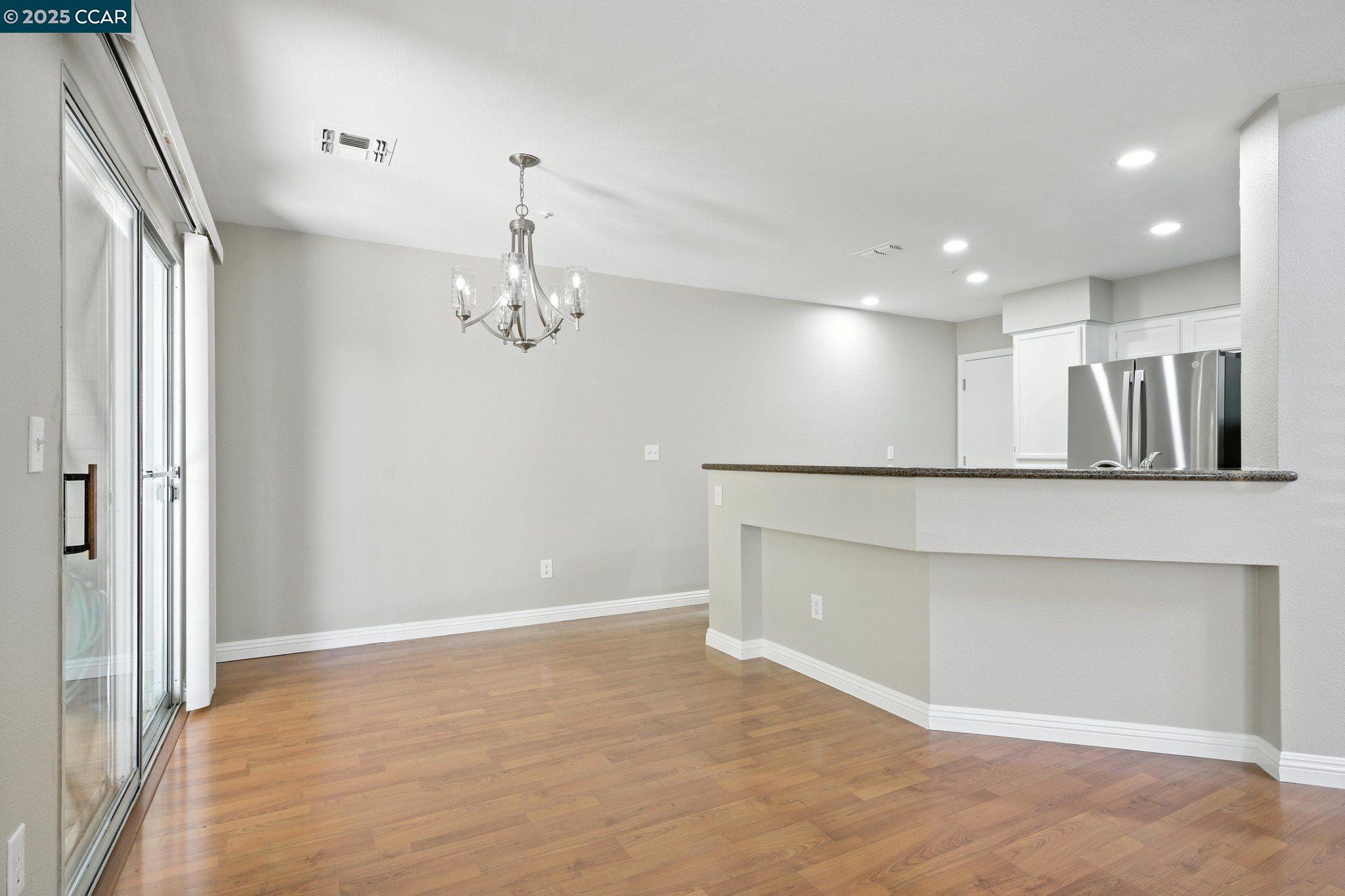 Photo #10: 41102080 Listing: Photo #10