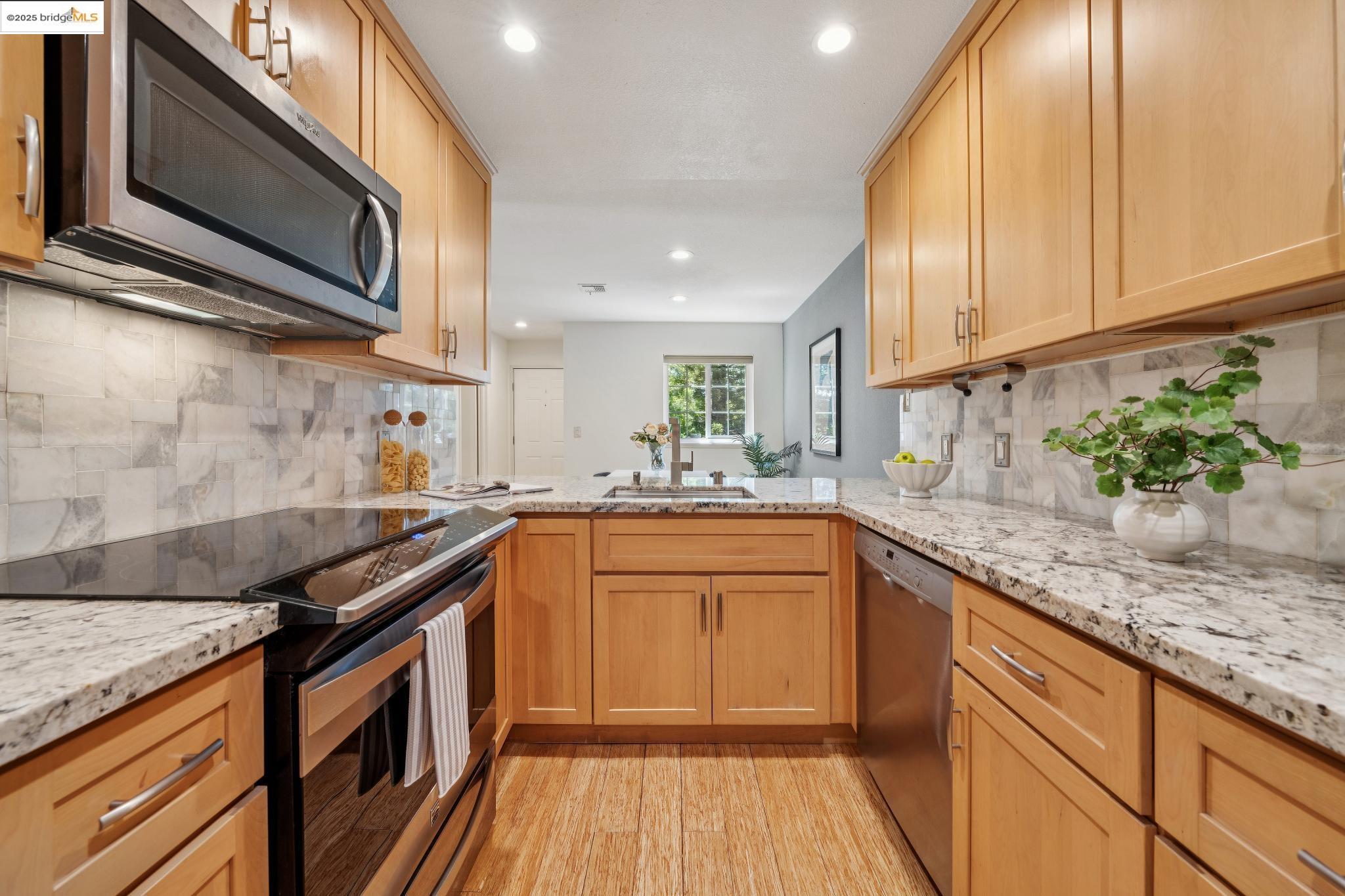 Photo #11: 41102081 Listing: Photo #11