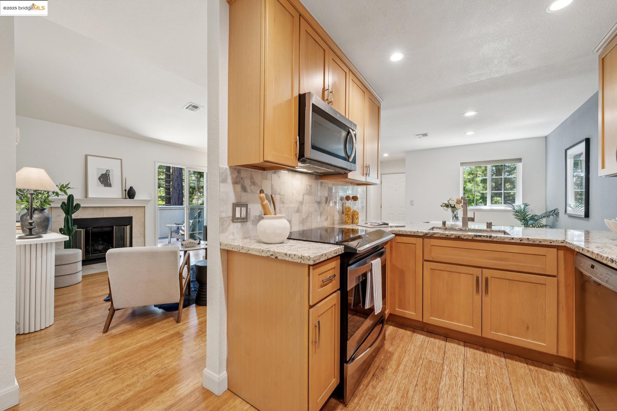 Photo #10: 41102081 Listing: Photo #10