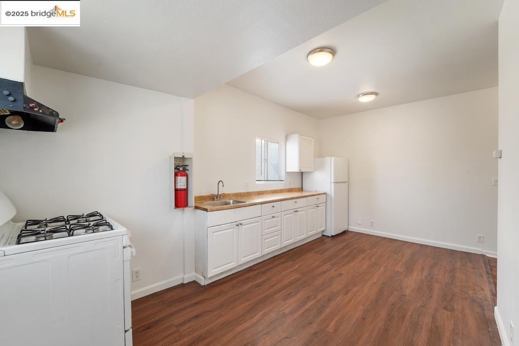 Detail Gallery Image 7 of 30 For 203 Bissell Ave, Richmond,  CA 94801 - – Beds | – Baths