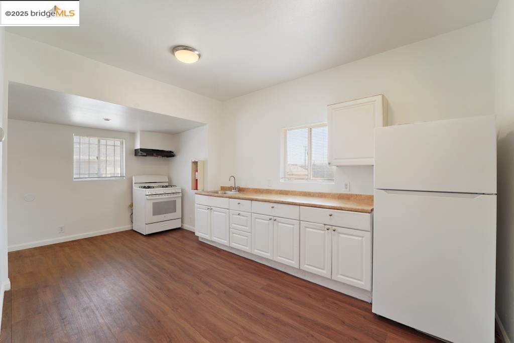 Detail Gallery Image 8 of 30 For 203 Bissell Ave, Richmond,  CA 94801 - – Beds | – Baths